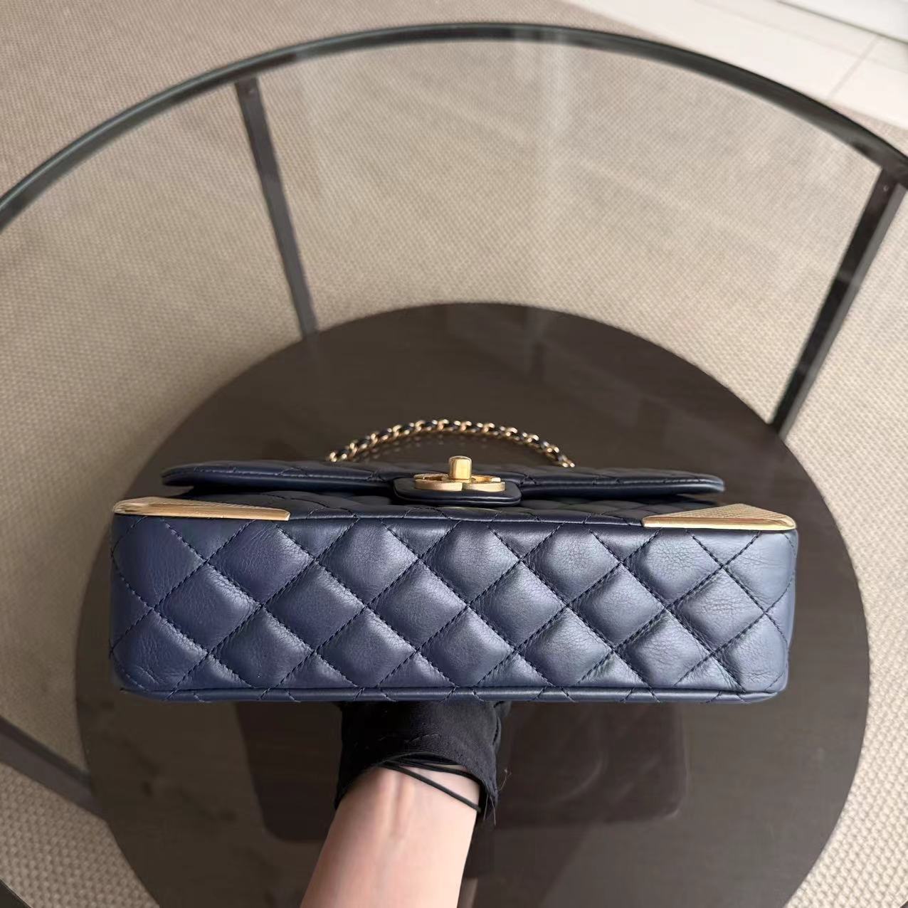 Chanel Classic Flap Medium - 25CM Rock The Corner Seasonal Gold Plate Quilted Calfskin Navy Blue Gold Hardware Series 24