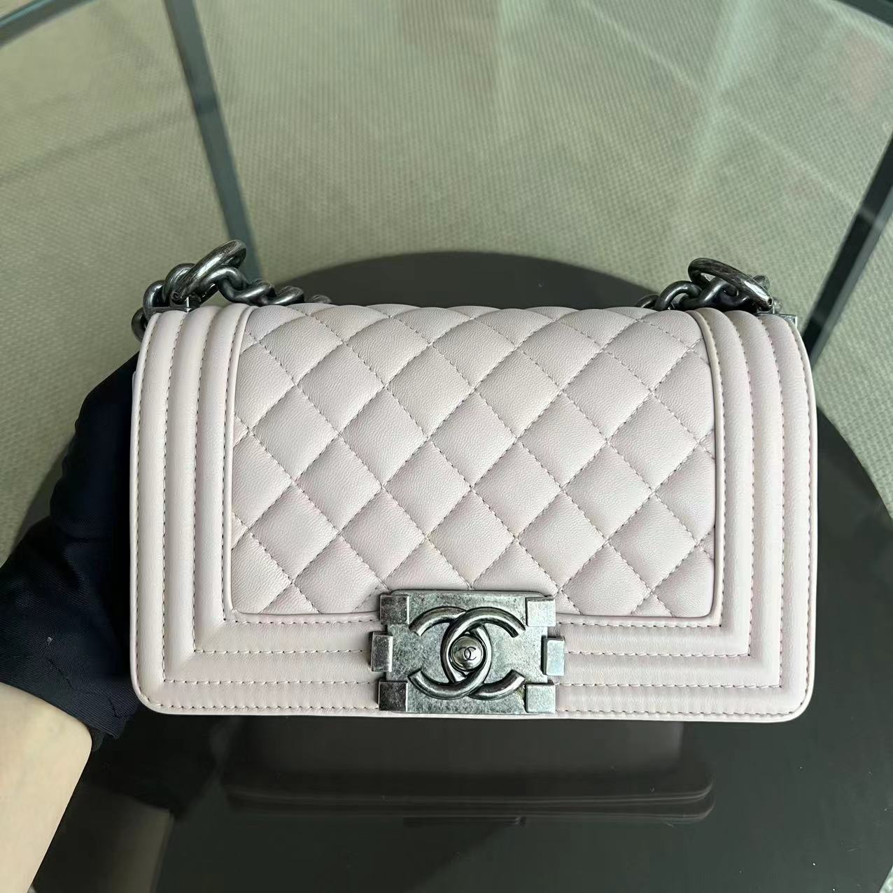 Chanel Boy Small - 20CM Quilted Lambskin Light Pink Ruthenium Silver Hardware Series 19