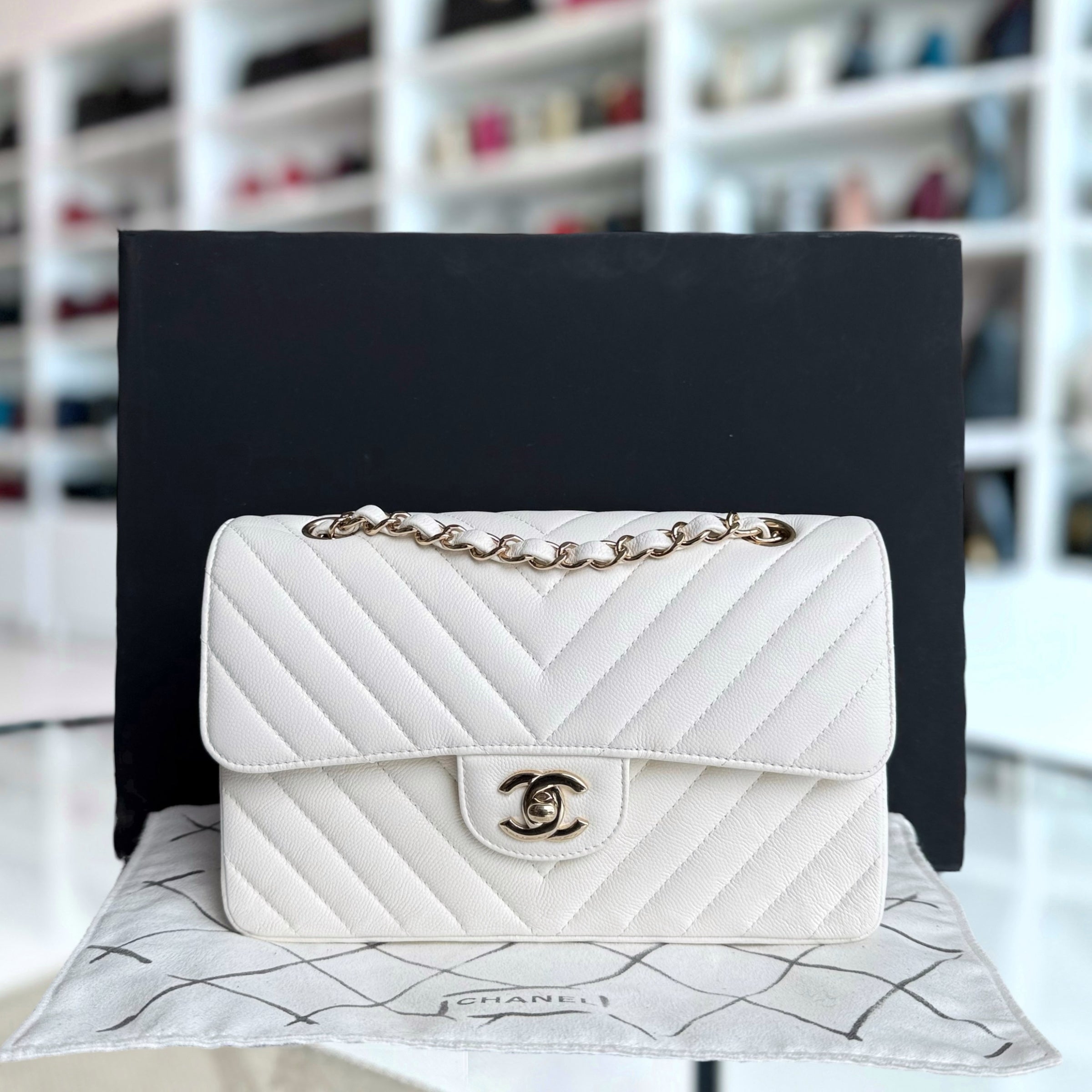 Chanel Classic Flap Small - Caviar 23CM Chevron White Gold Harware Series 31