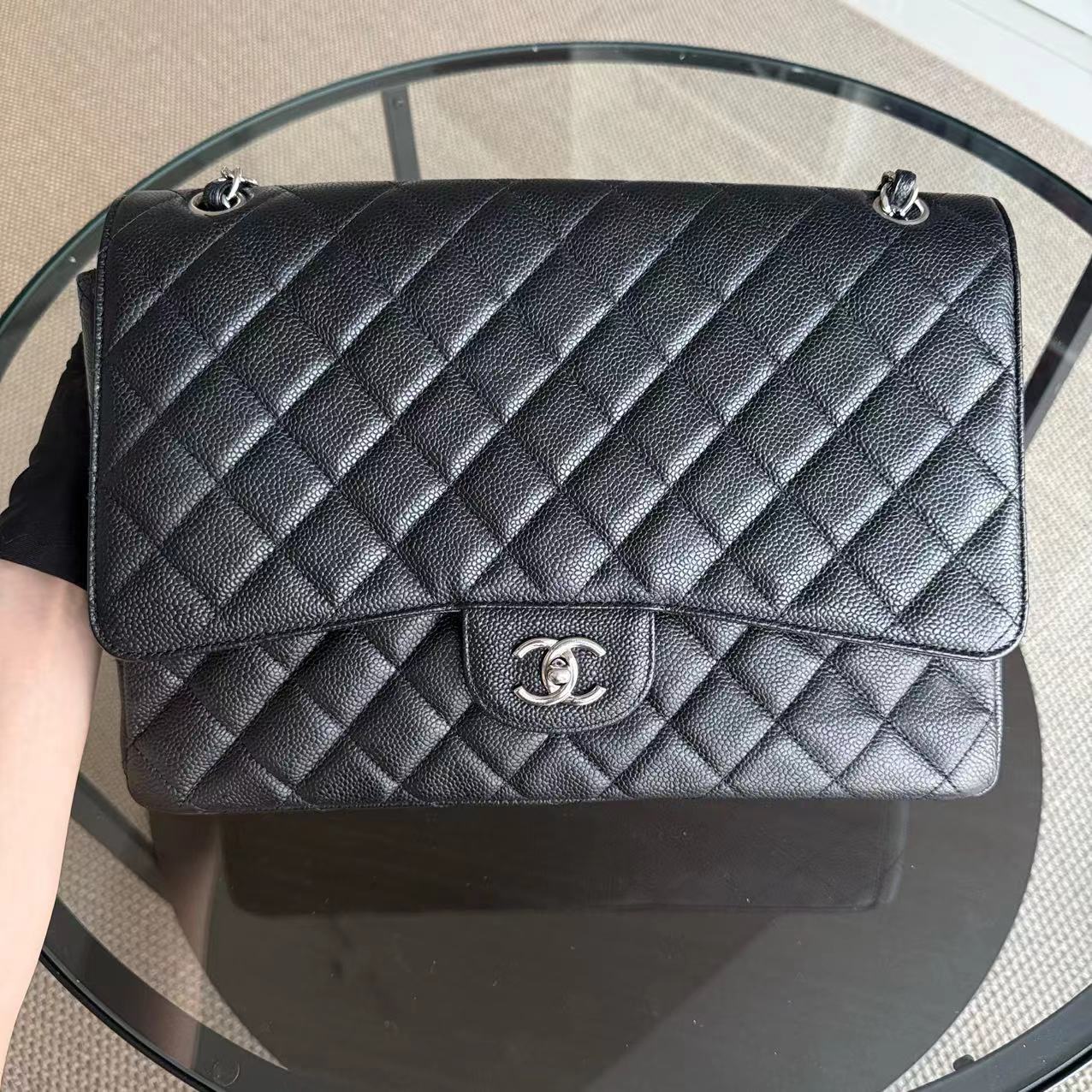 Chanel Classic Flap Maxi - Single Flap 33CM Quilted Caviar Black Silver Hardware