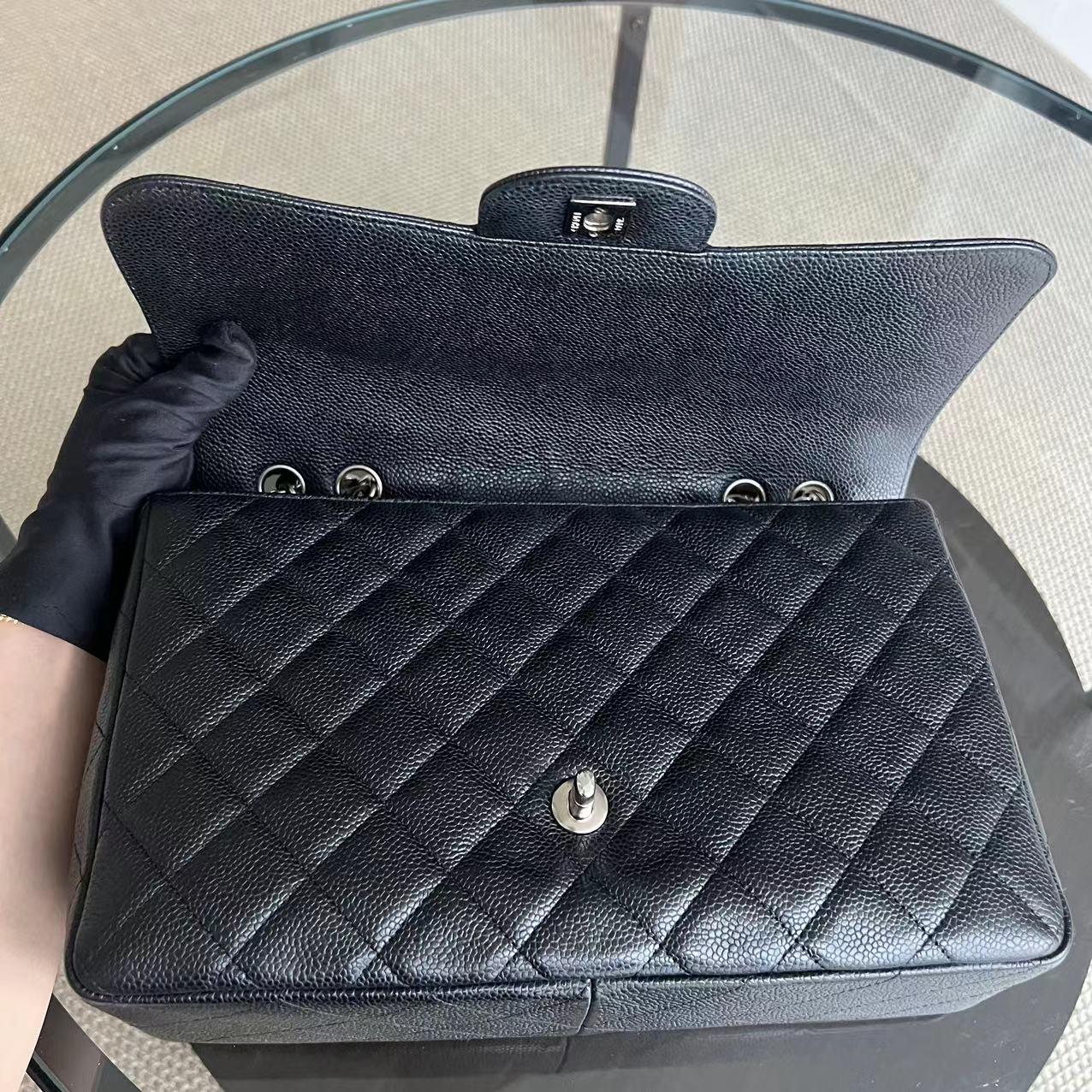 Chanel Classic Flap Jumbo - Caviar Singel Flap Quilted Calfskin Black Silver Hardware Series 13