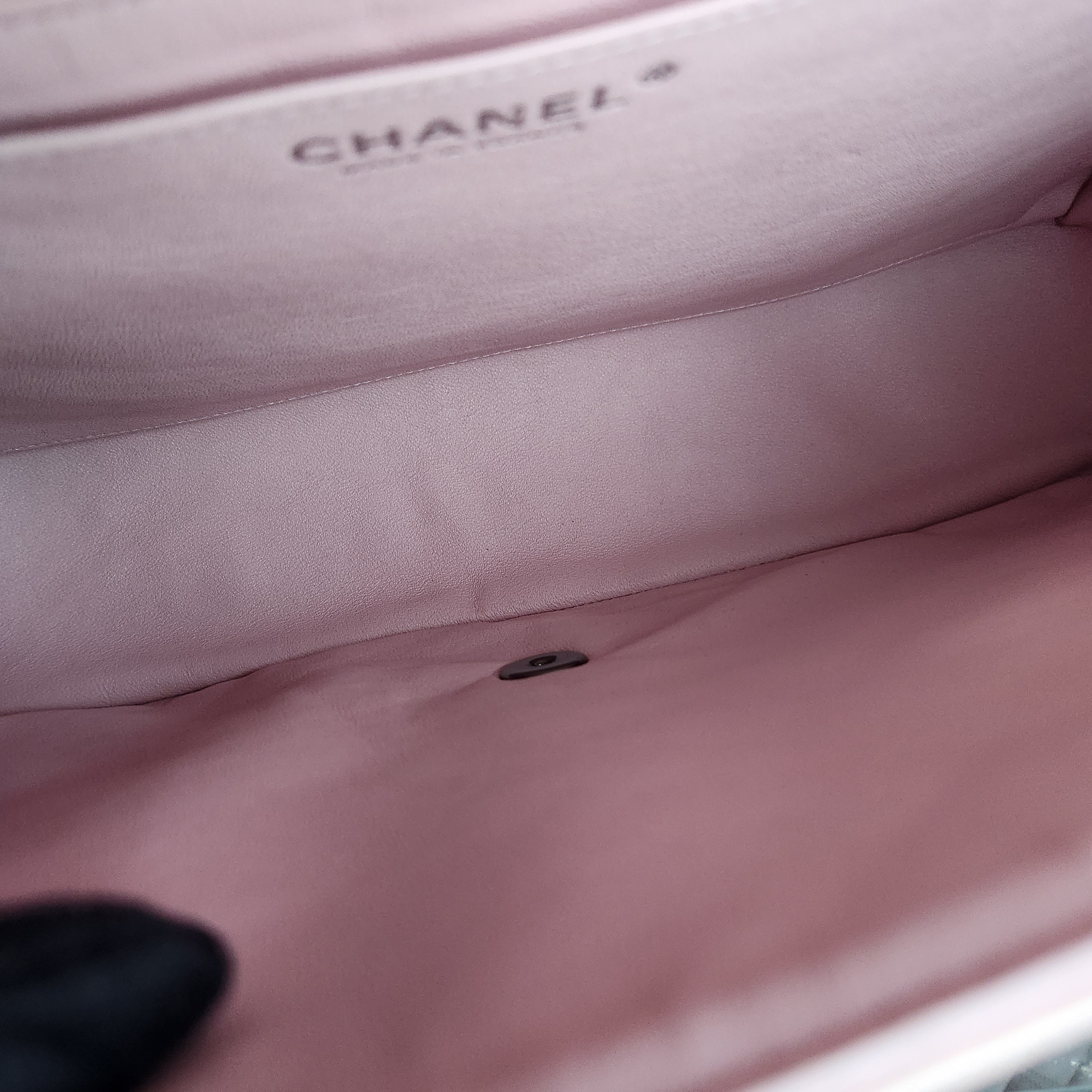 Chanel Classic Flap Maxi - 34CM Quilted Lambskin Single Flap Light Pink Silver Hardware Series 13