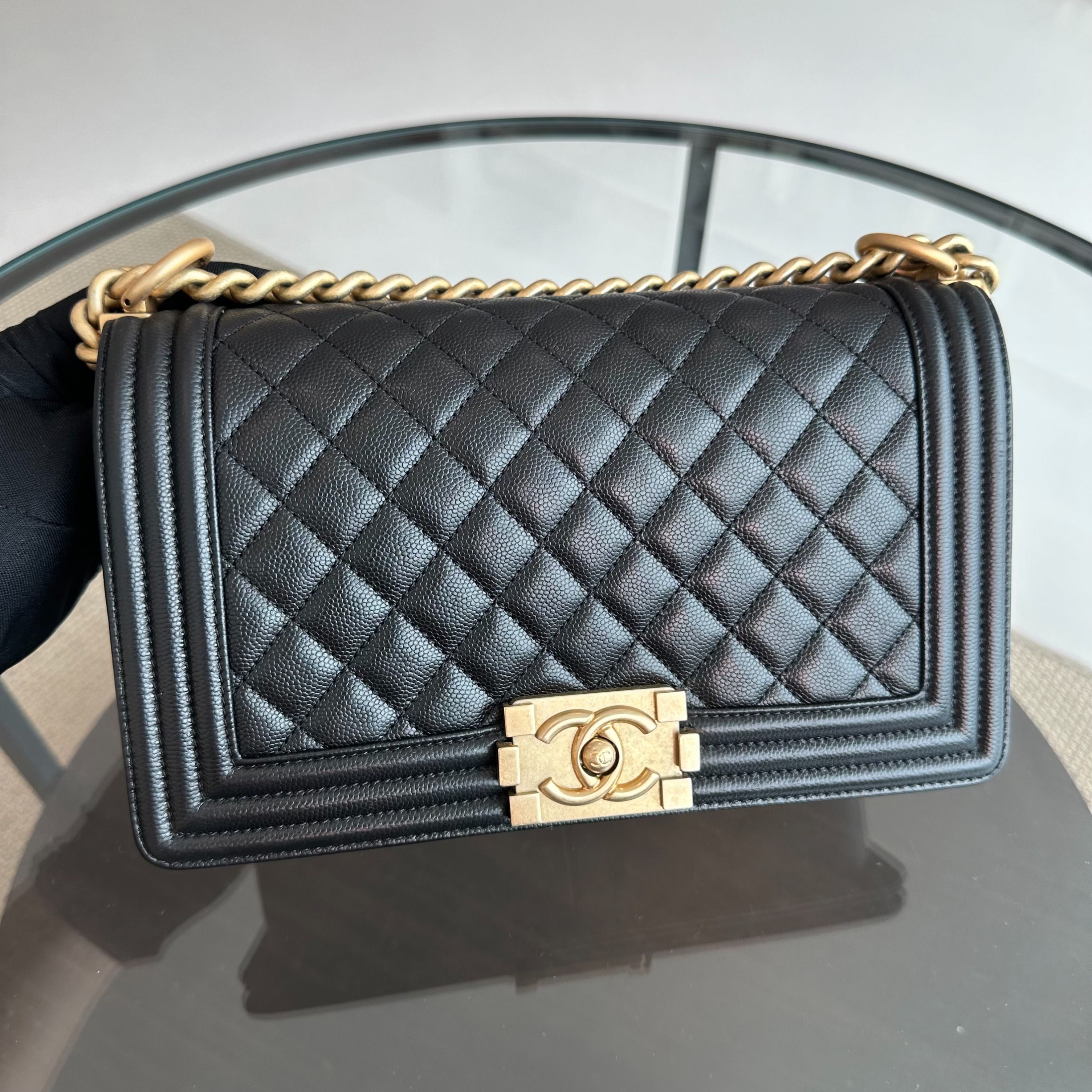 *Full Set, Caviar, Like New, Receipt* Chanel Boy Caviar Old Medium 25cm Quilted Leboy Black GHW No 25 - Luxury Evermore