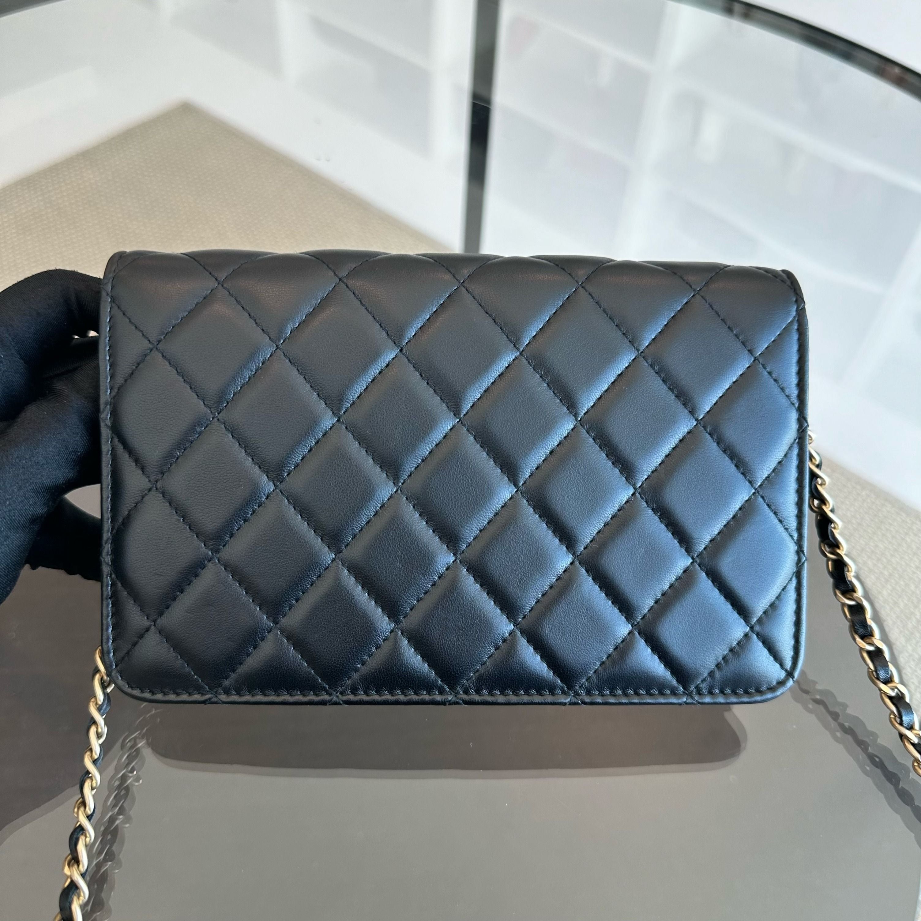 *Full Set, Receipt, 2019* Chanel WOC Wallet On Chain Quilted Lambskin Black GHW No 28 - Luxury Evermore