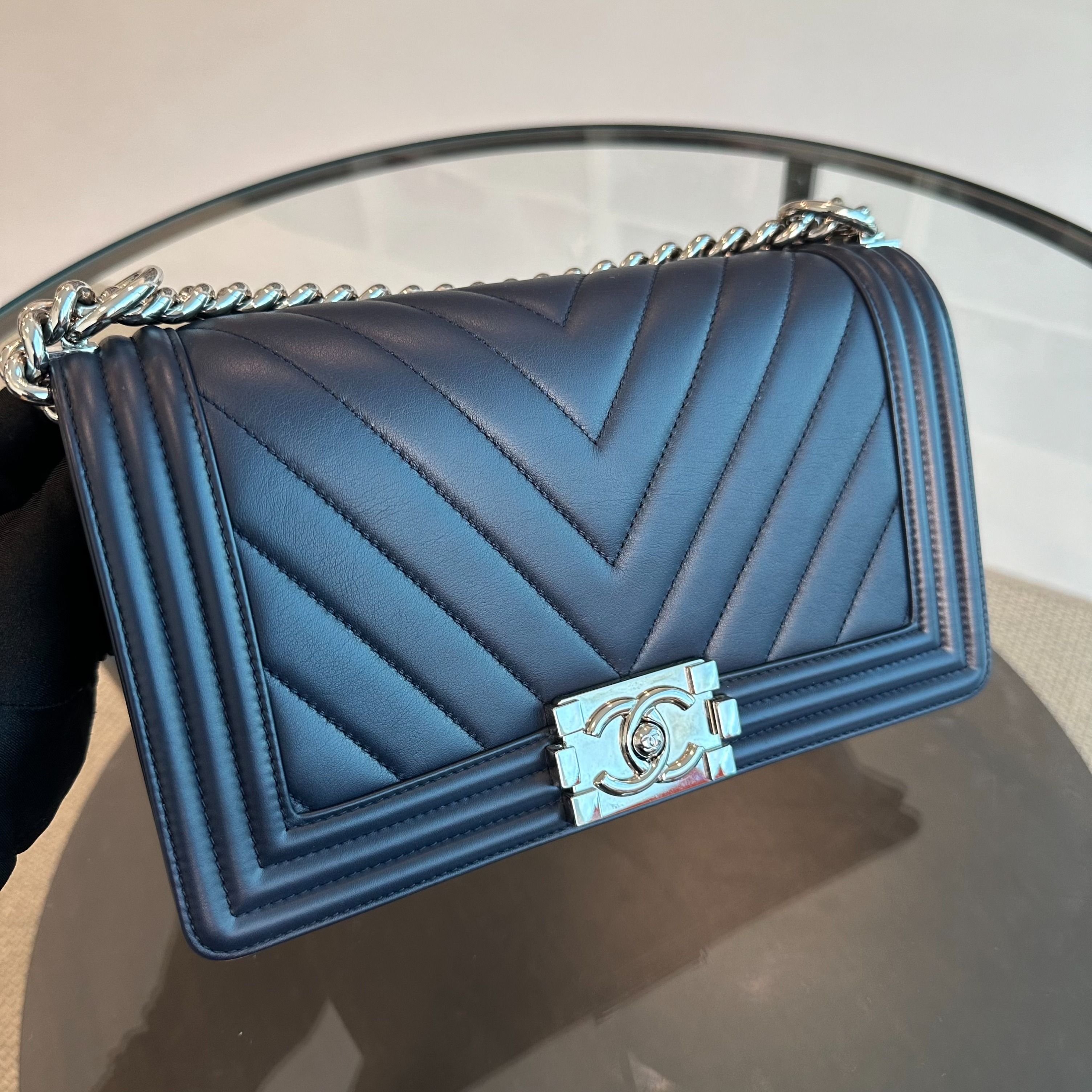 *Full Set Receipt* Chanel Boy Lambskin Old Medium 25CM Chevron Dark Blue SHW No 22 - Luxury Evermore