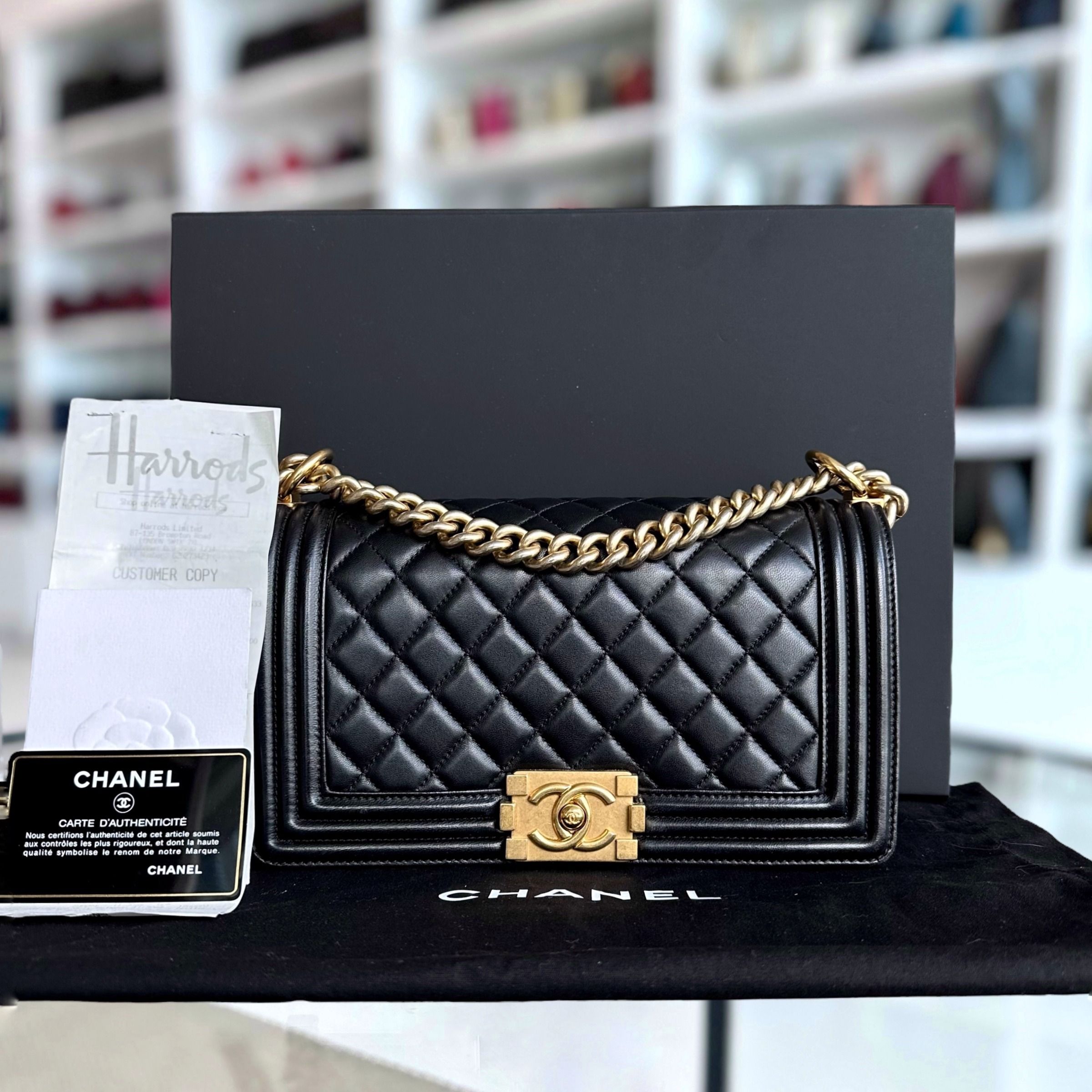 *Full set, Receipt* Chanel Boy Old Medium 25CM Lambskin Quilted Lambskin Black GHW No 22 - Luxury Evermore