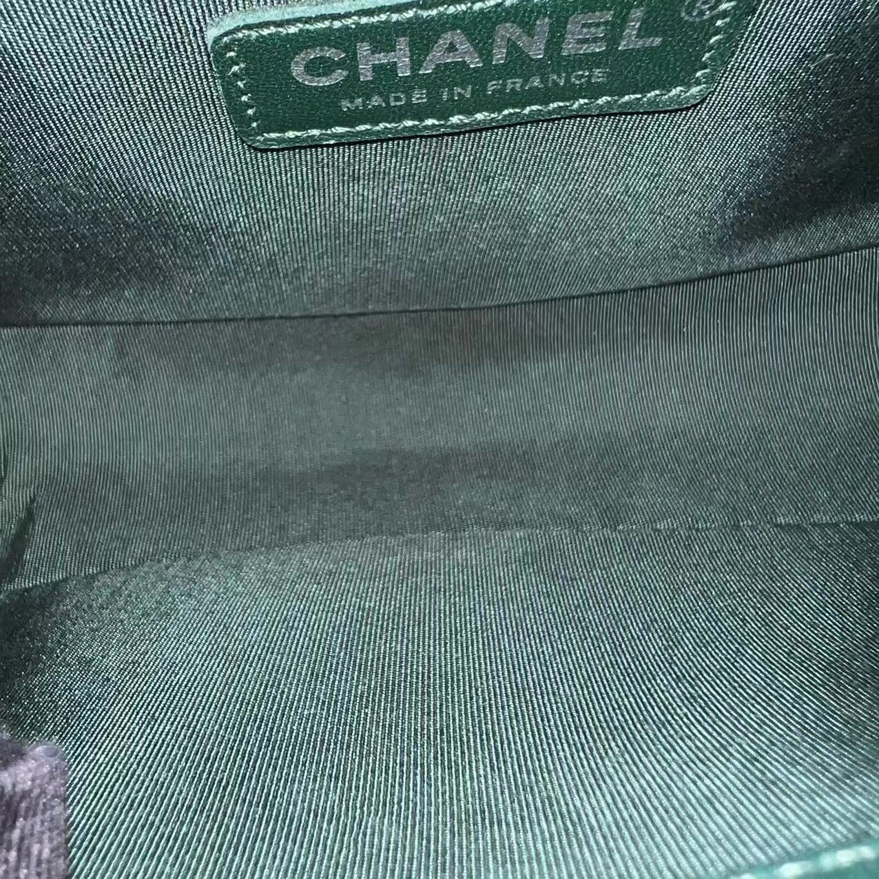 *Full Set, Receipt* Chanel Boy Old Medium 25CM Quilted Lambskin Dark Green Leboy Silver Hardware Series 21 - Luxury Evermore