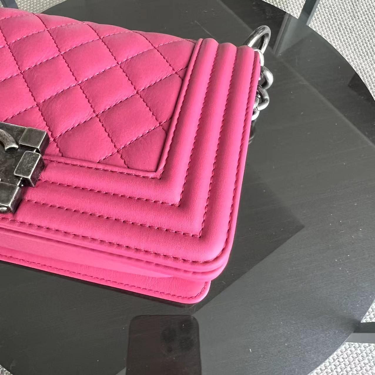 *Full Set, Receipt* Chanel Boy Small 20CM Quilted Calfskin Hot Pink RSHW No 26 - Luxury Evermore