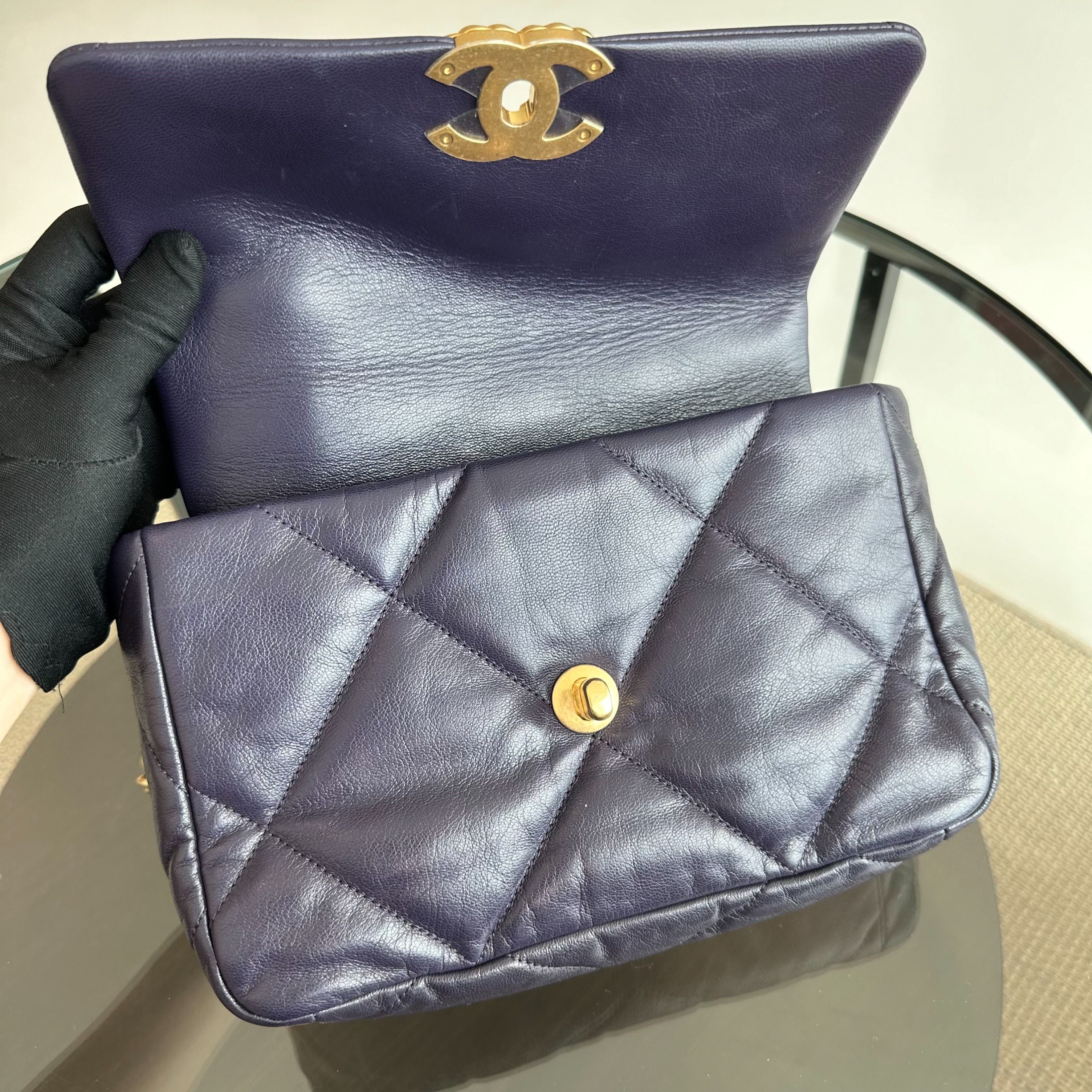 *Full Set, Receipt* Chanel C19 Small 19 Bag Goatskin Dark Purple 3-Tone 19Bag GHW No 30 - Luxury Evermore