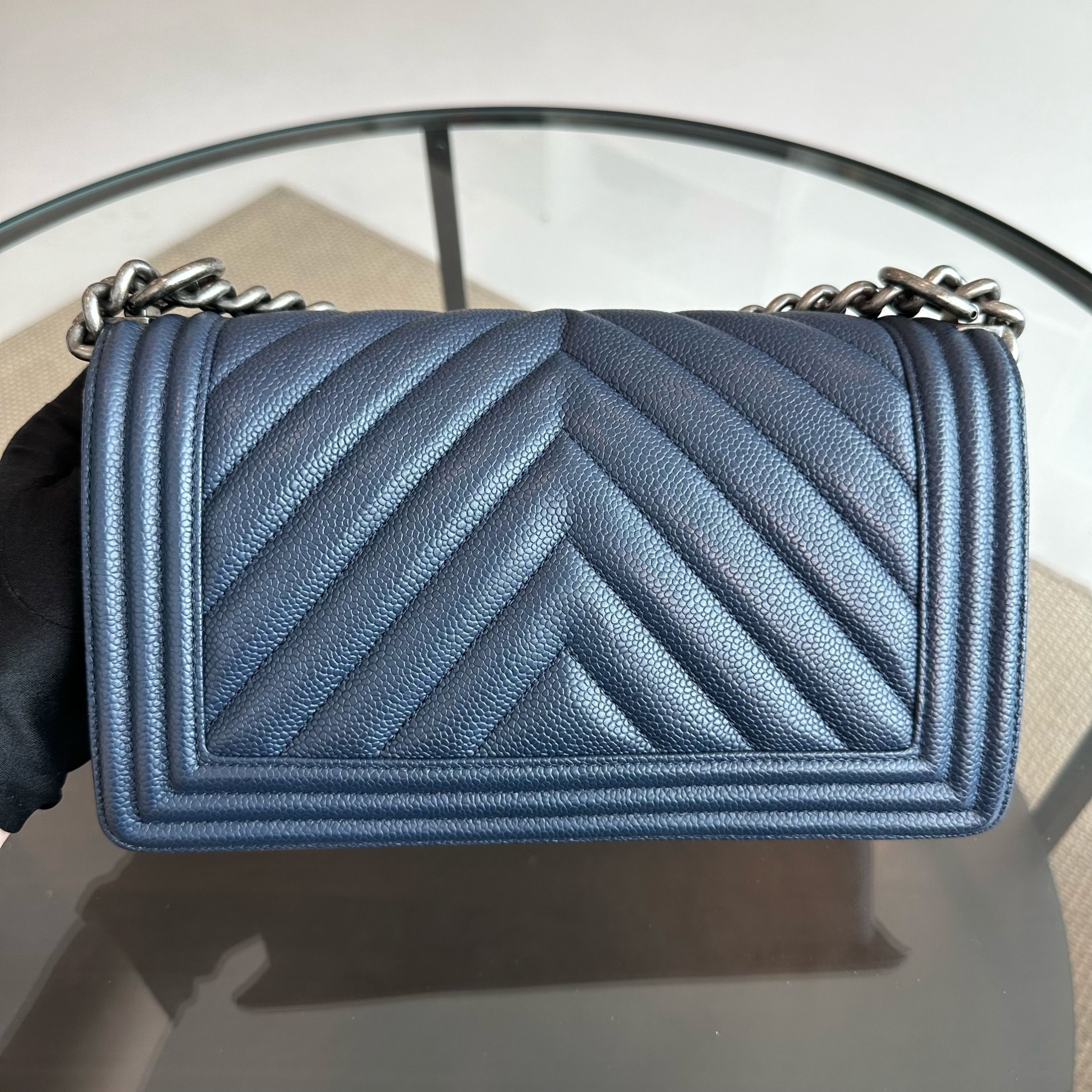 *Full Set, Receipt* Chanel Caviar Boy Old Medium 25CM Chevron Dark Blue RSHW No 28 - Luxury Evermore