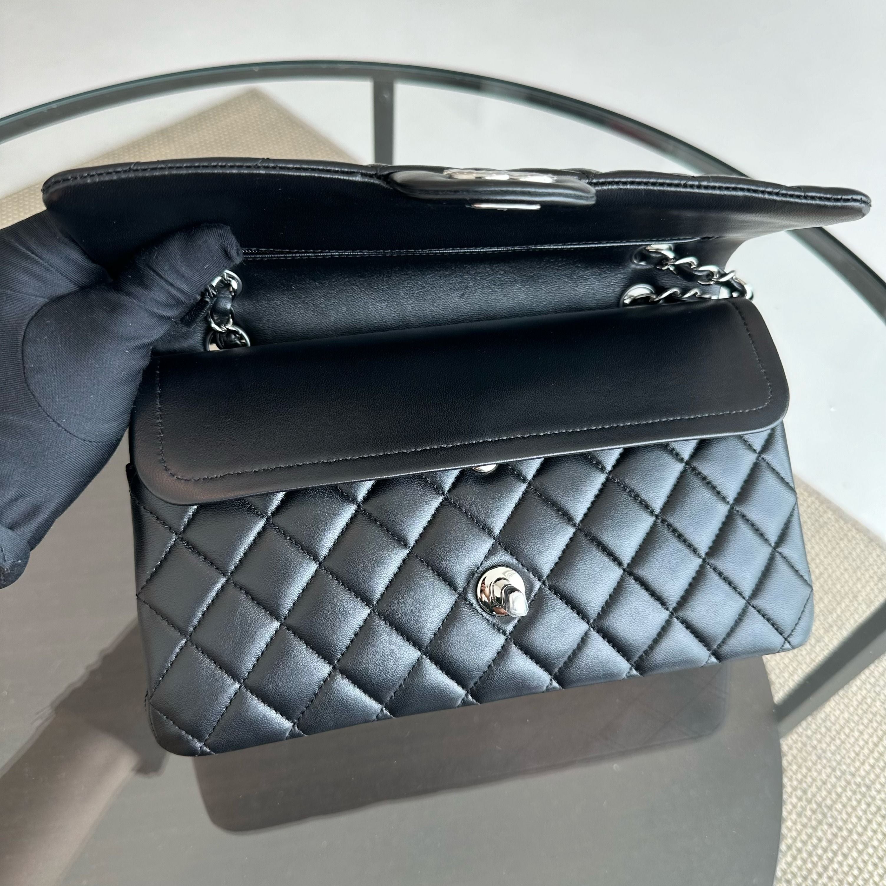 *Full Set, Receipt* Chanel Medium Classic Flap Lambskin Quilted Black SHW No 21 - Luxury Evermore