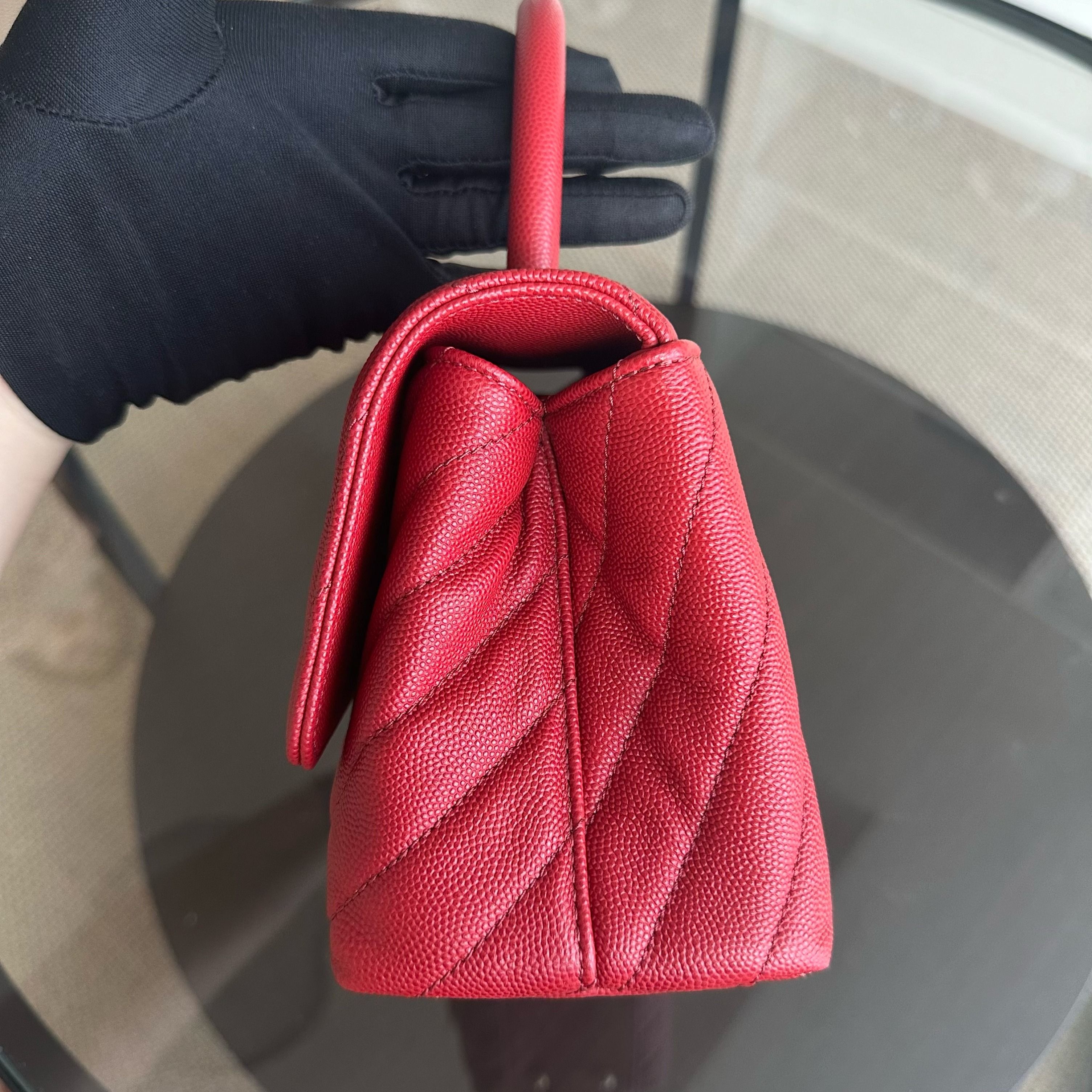 *Full Set, Receipt* Chanel Small Caviar Coco Handle Chevron Grained Calfskin Red GHW No 27 - Luxury Evermore