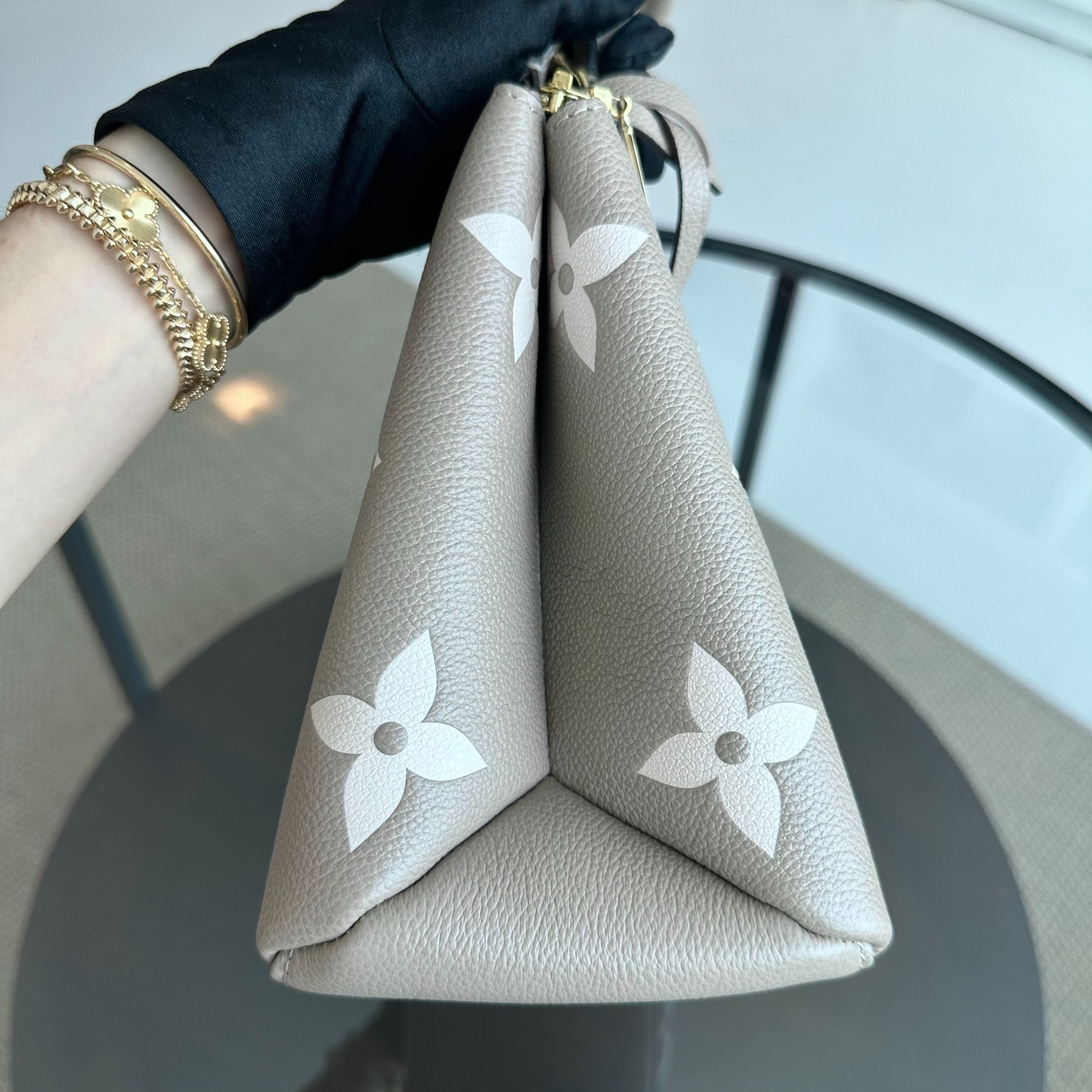 *Full Set, Receipt* Louis Vuitton LV Petite Palais Bicolor Monogram Emplant Shoulder Bag - Luxury Evermore