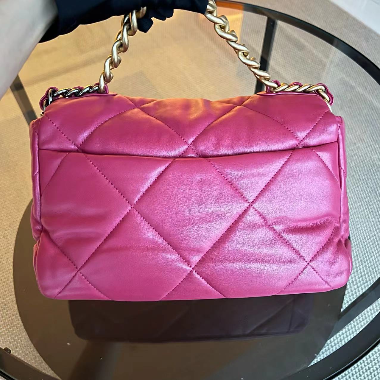 *Full Set, Receipt, Microchip* Chanel C19 Medium 19 Bag Quilted Goatskin Hot Pink Two-Tone Hardware Microchip - Luxury Evermore