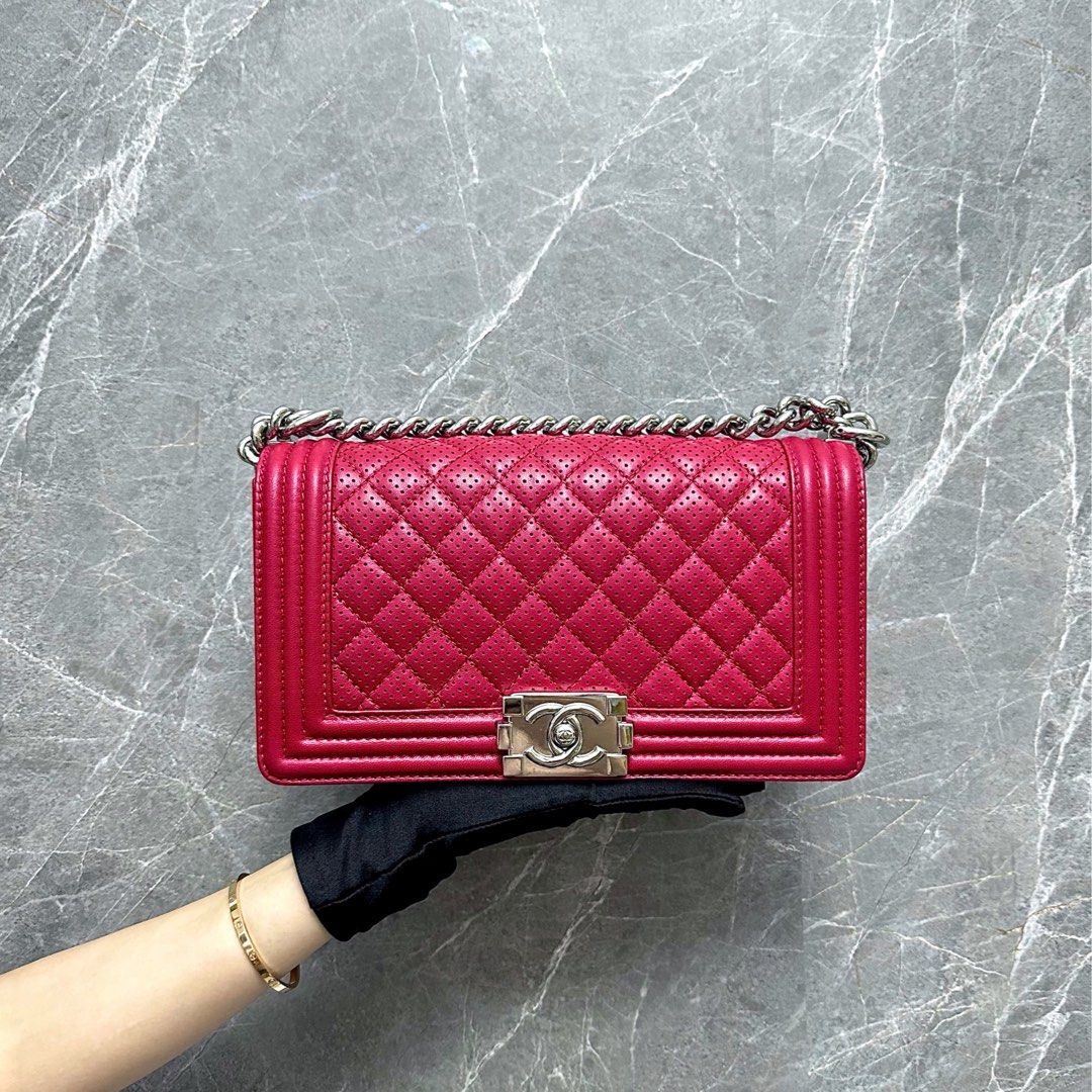 *Like New* Chanel Boy Old Medium Lambskin Pink Red SHW No 19 - Luxury Evermore