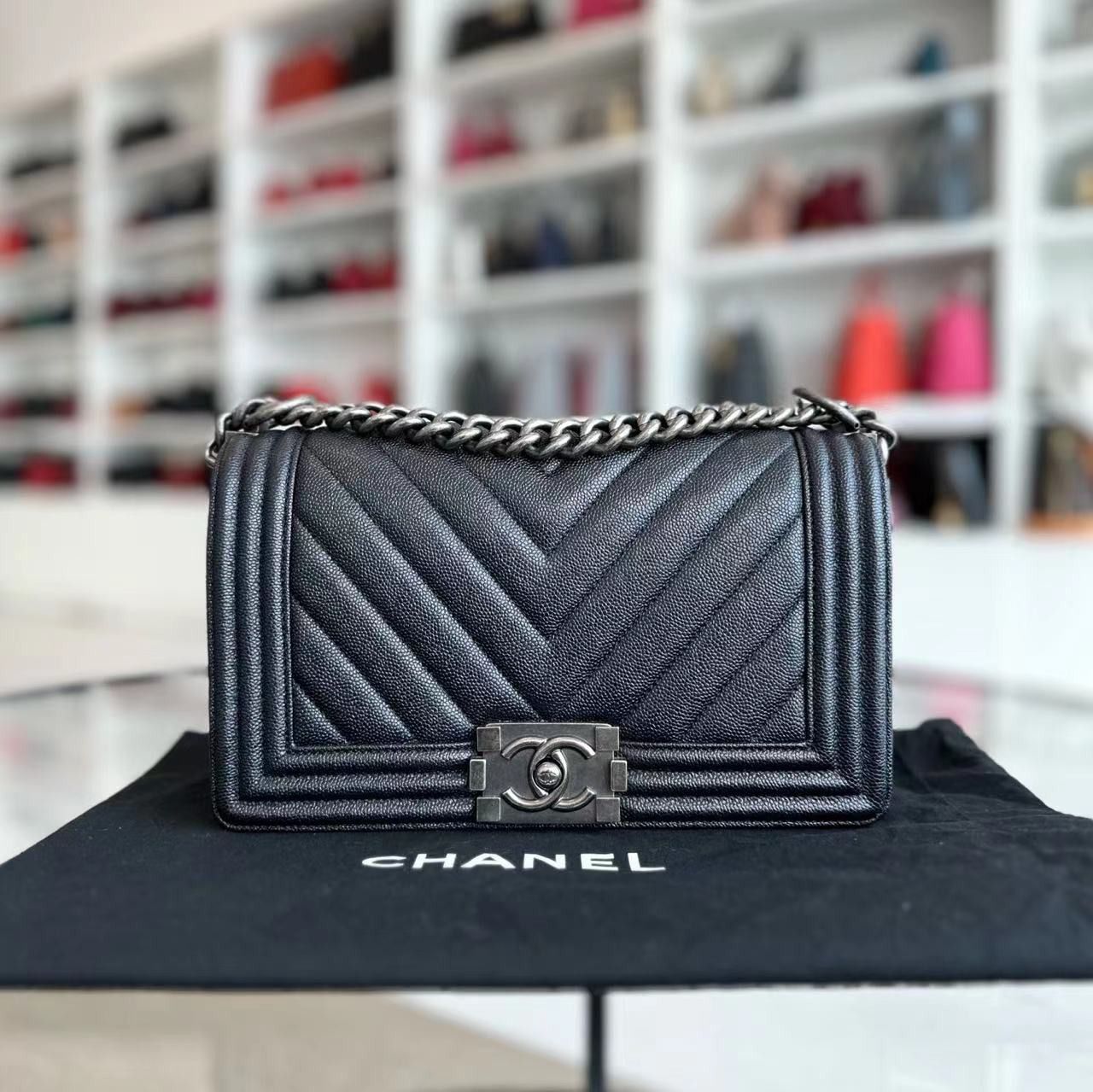 *Like New* Chanel Caviar Boy Chevron Old Medium 25CM Dark Blue No 26 - Luxury Evermore