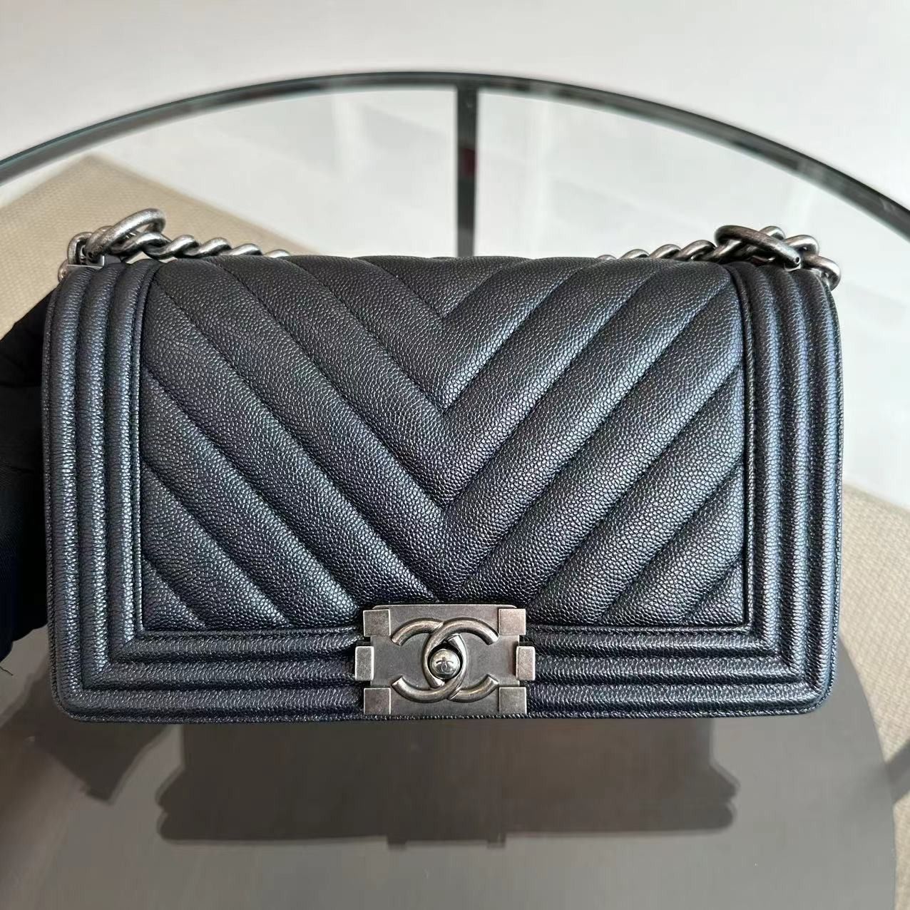 *Like New* Chanel Caviar Boy Chevron Old Medium 25CM Dark Blue No 26 - Luxury Evermore