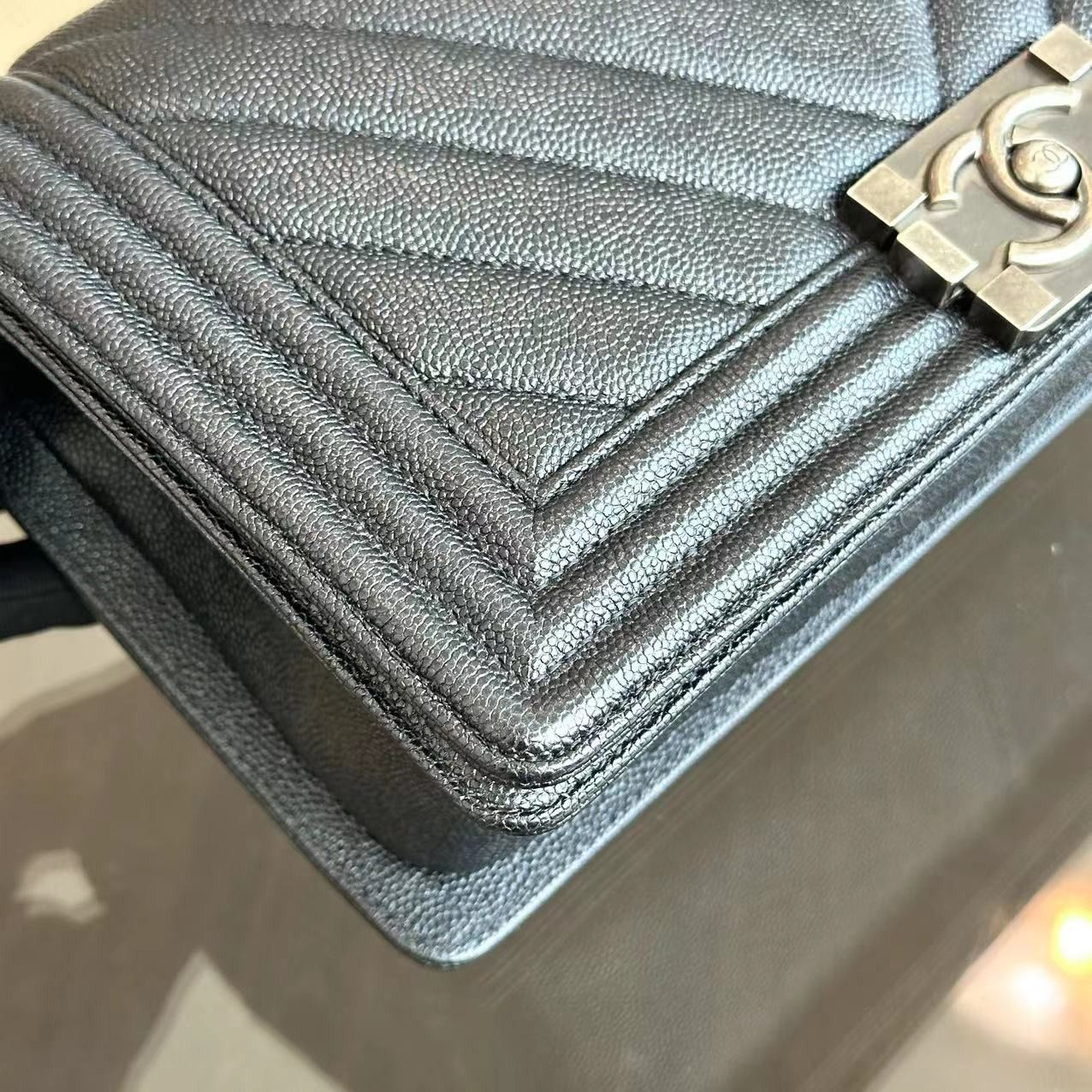 *Like New* Chanel Caviar Boy Chevron Old Medium 25CM Dark Blue No 26 - Luxury Evermore