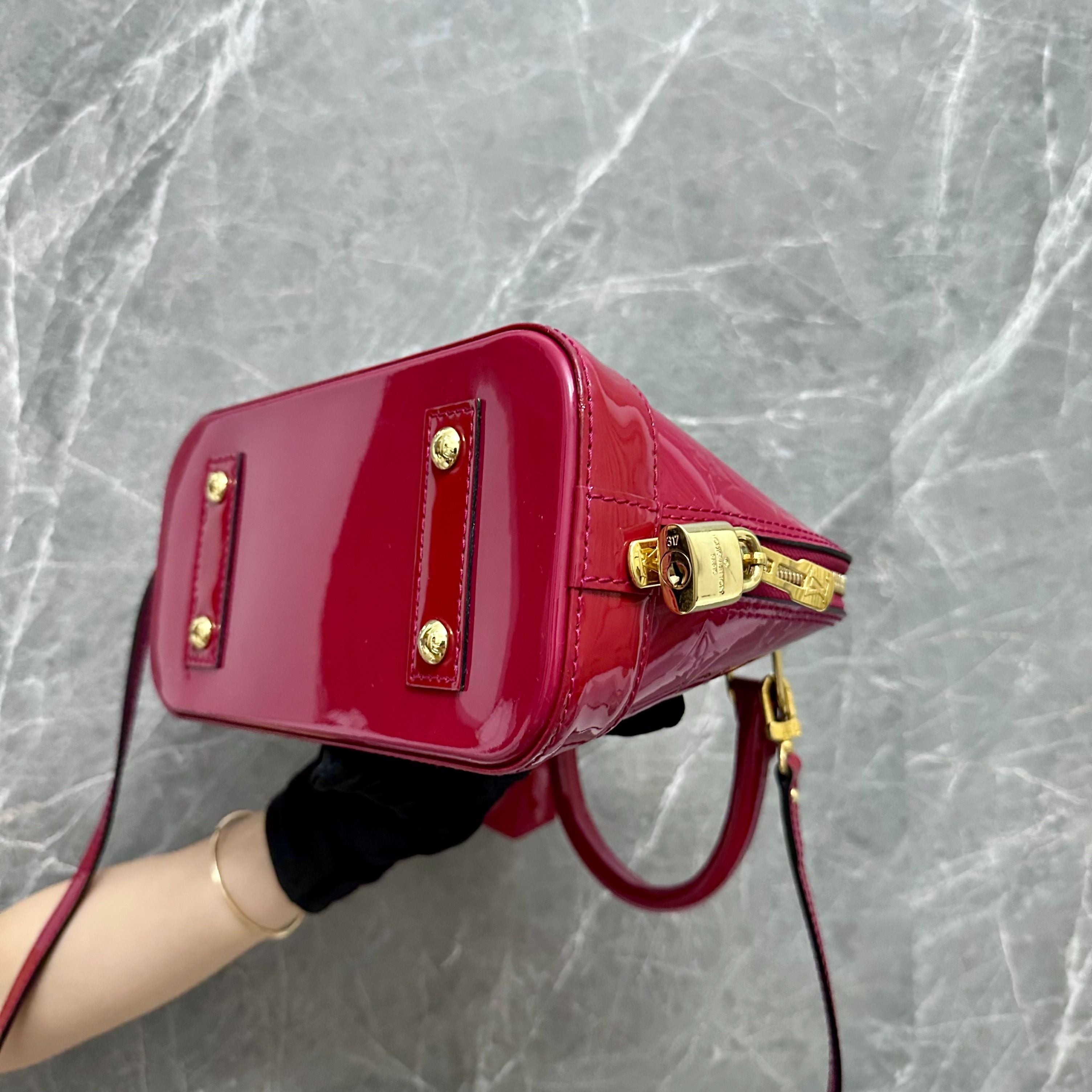 *Like New* LV Alma BB Vernis Red GHW - Luxury Evermore