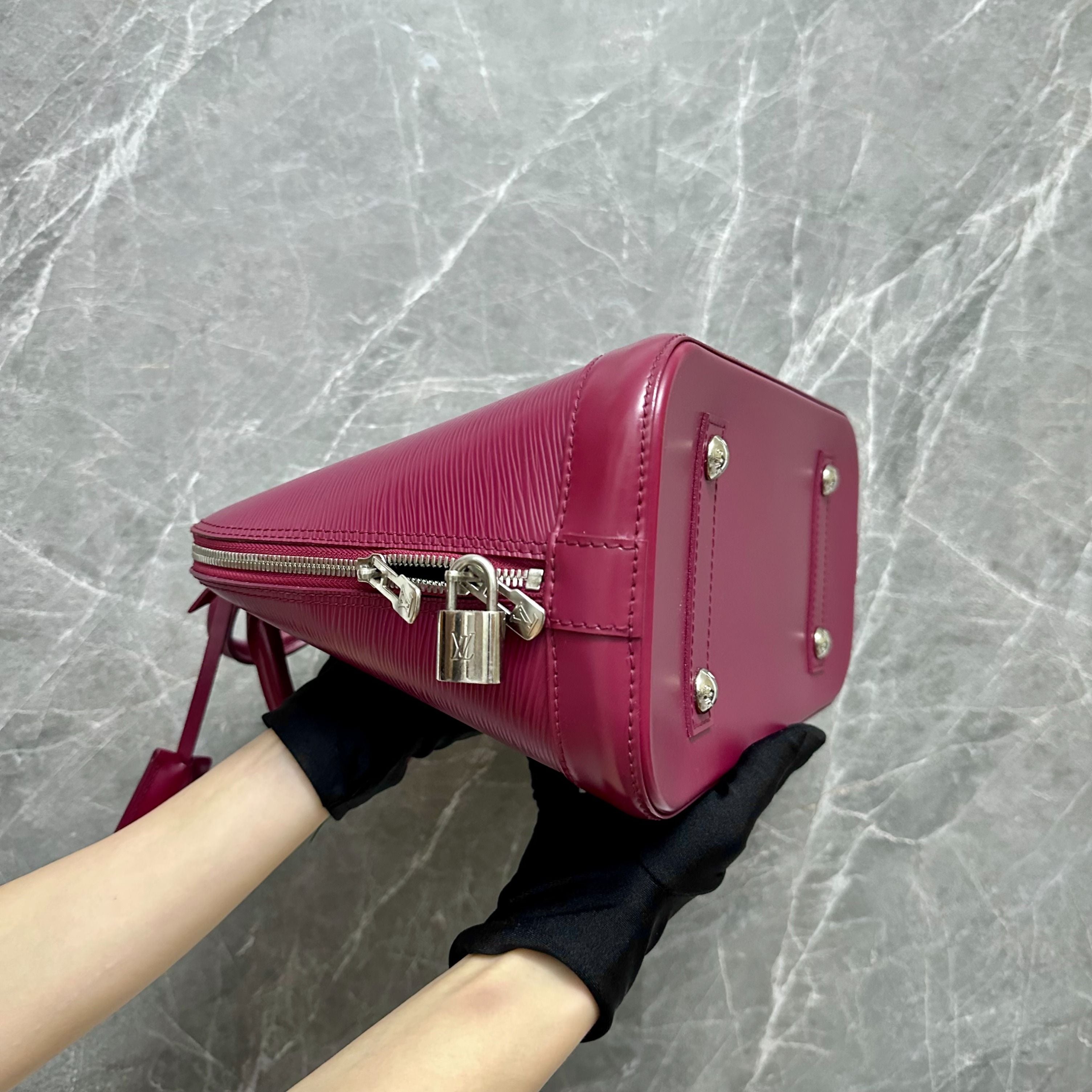 *Like New* LV Alma PM EPI Leather Burgundy SHW - Luxury Evermore