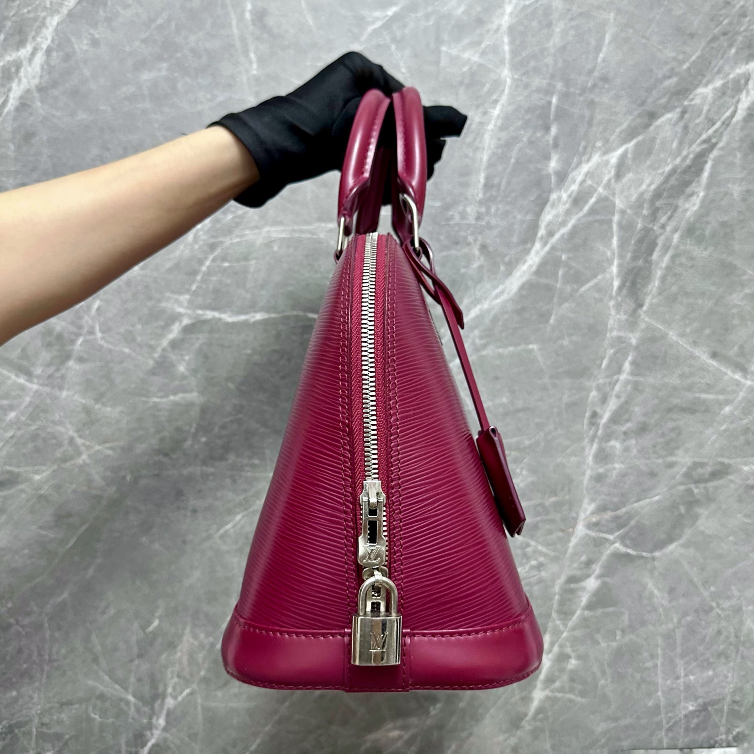 *Like New* LV Alma PM EPI Leather Burgundy SHW - Luxury Evermore