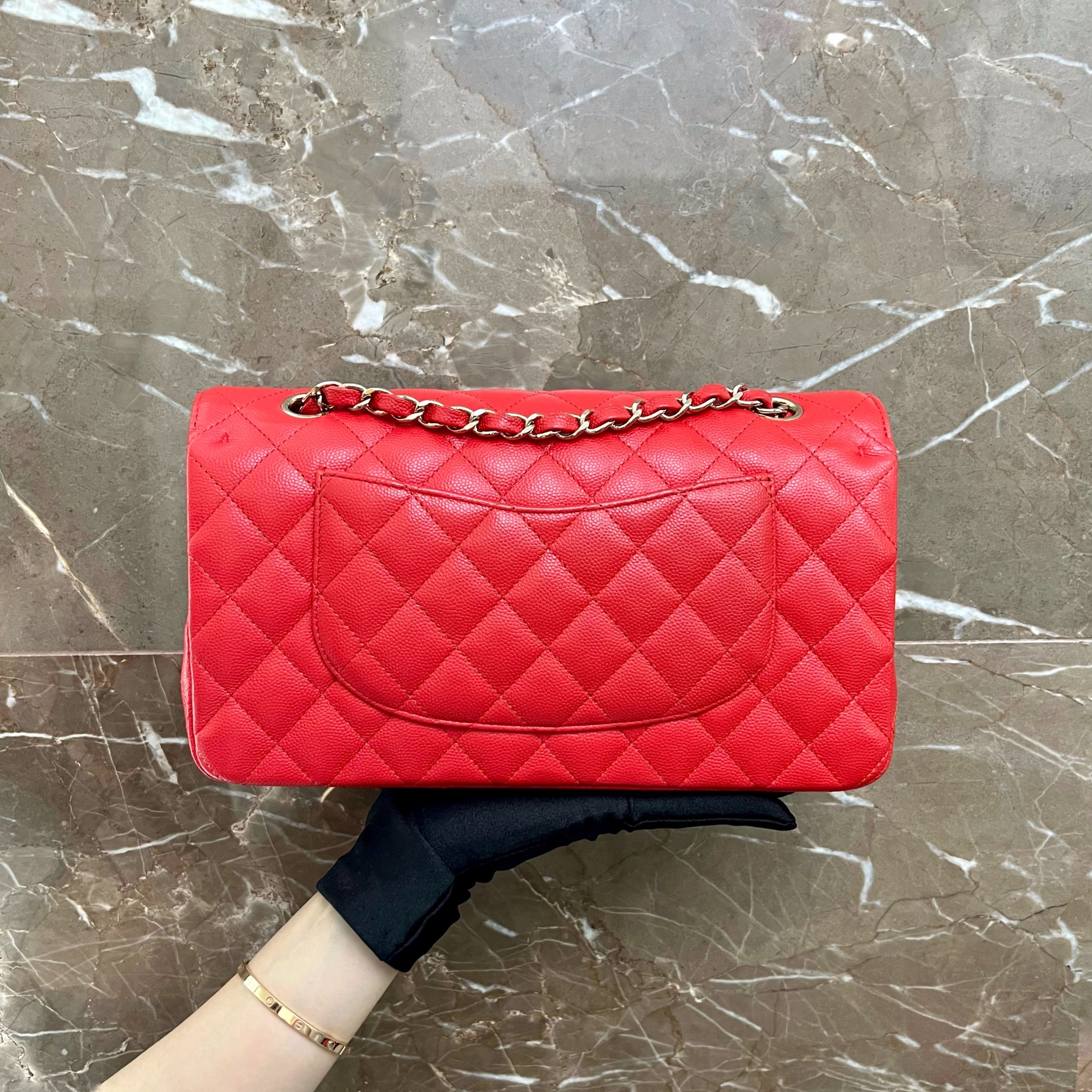 LNIB Chanel Medium Caviar Red Classic Flap GHW No 27 - Luxury Evermore