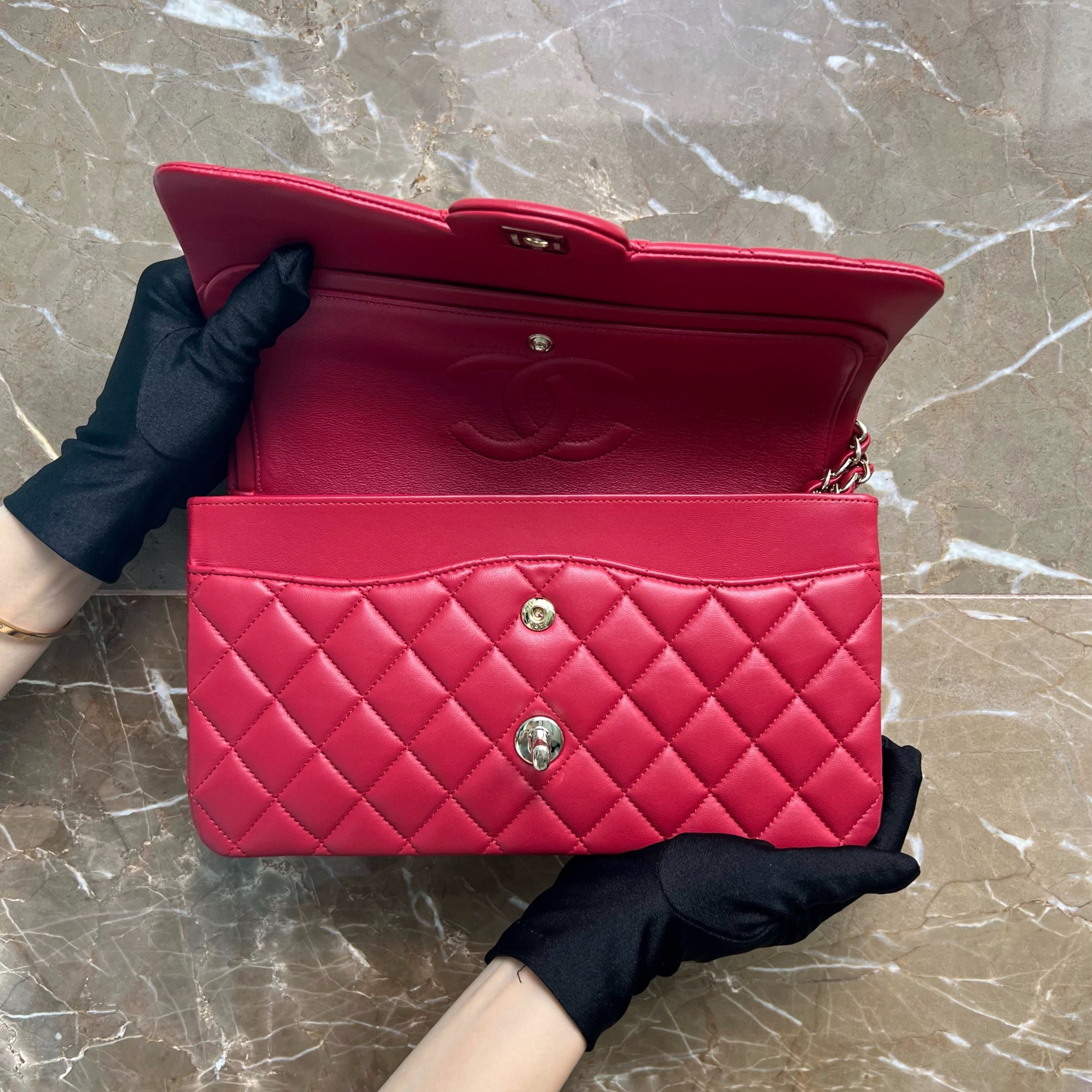 LNIB Chanel Medium Classic Flap Lambskin Red GHW No 21 - Luxury Evermore