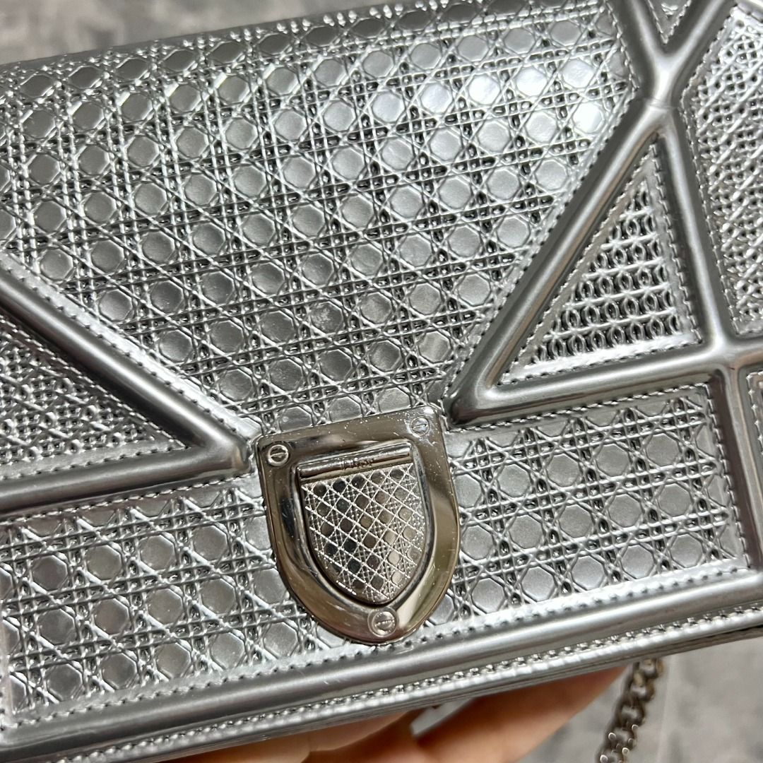 LNIB Dior Diorama WOC Wallet On Chain Silver SHW - Luxury Evermore