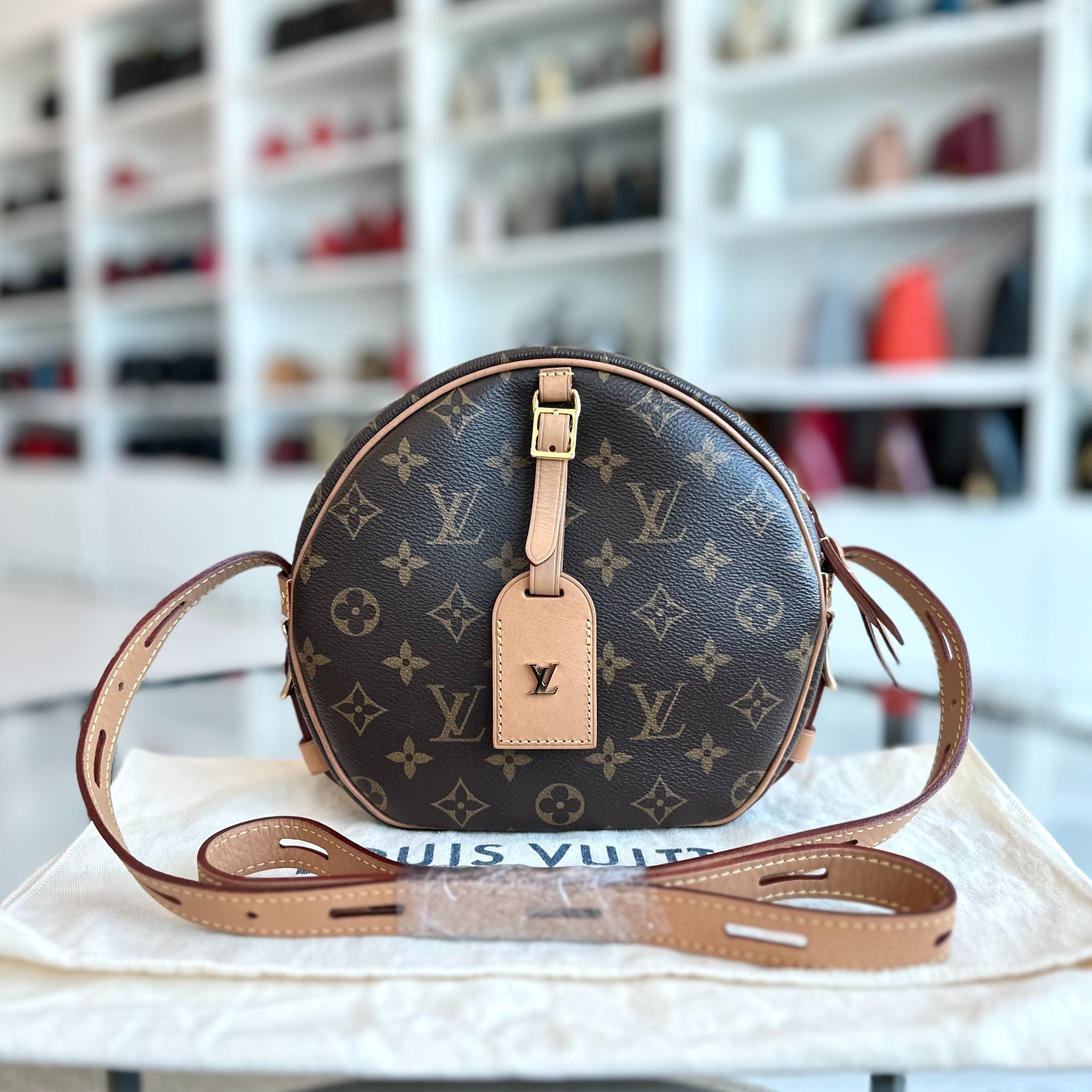 Louis Vuitton Boite Chapeau Souple MM Monogram Canvas Bag - Luxury Evermore