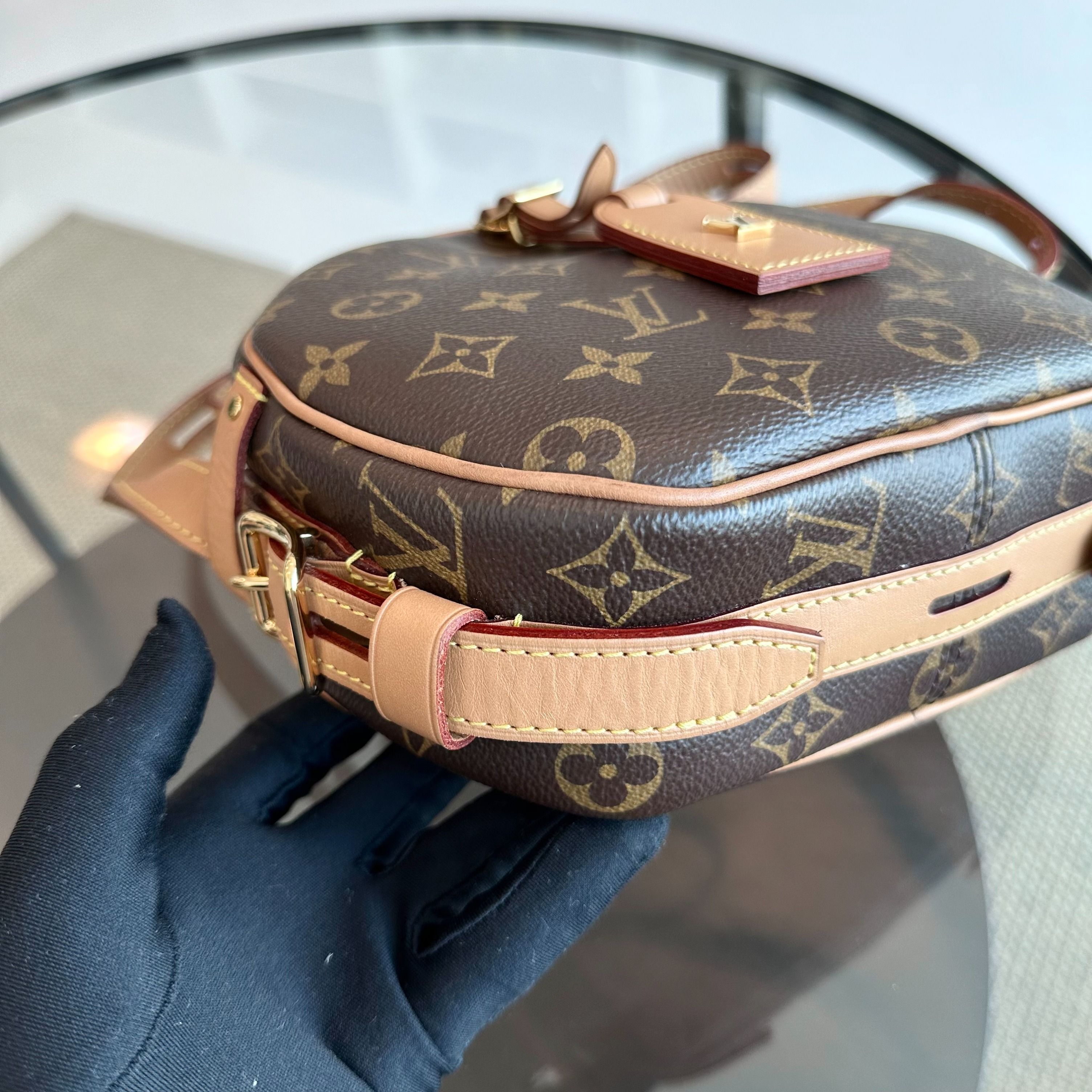 Louis Vuitton Boite Chapeau Souple MM Monogram Canvas Bag - Luxury Evermore