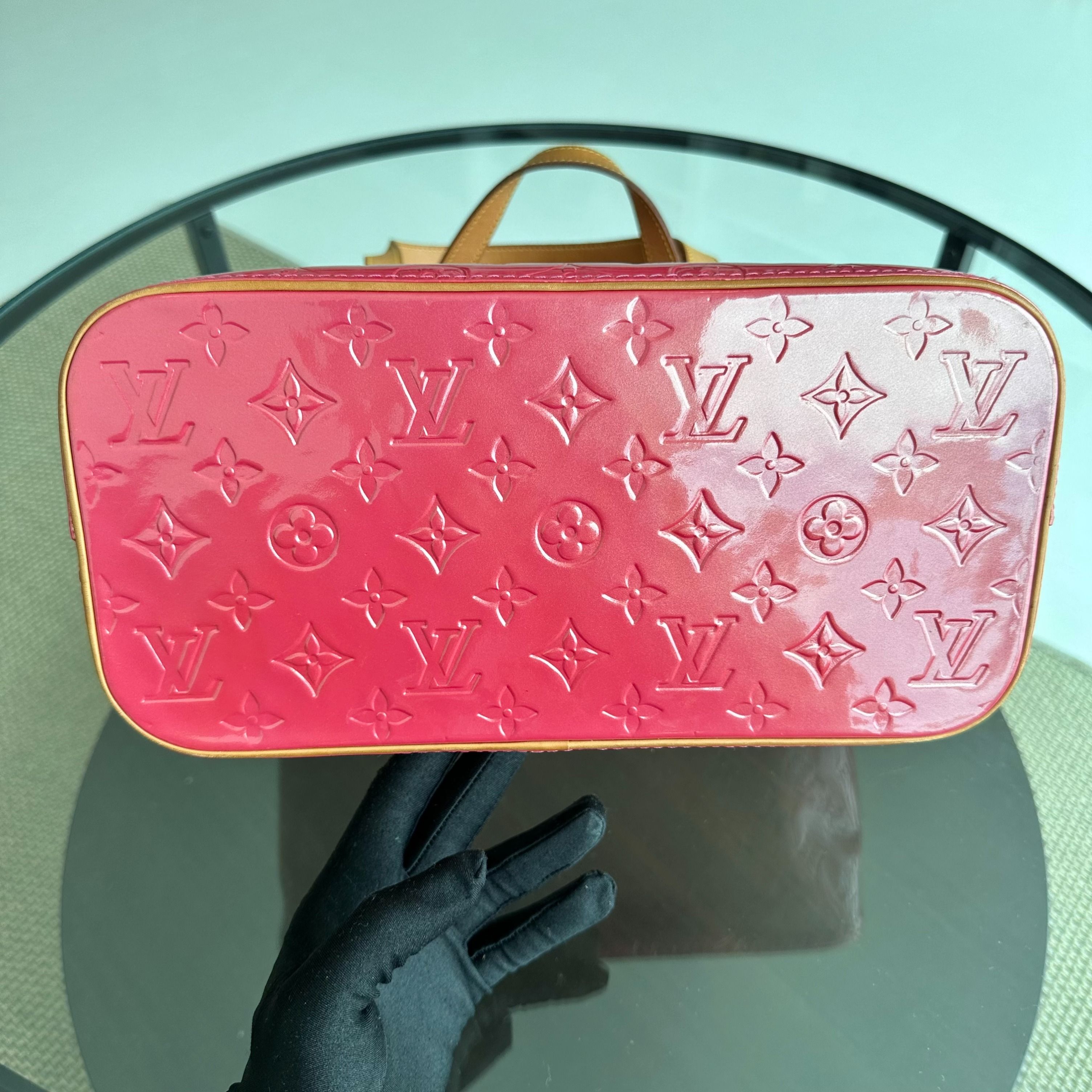 Louis Vuitton LV Vernis PM Patent Leather Monogram Red Shoulder Bag - Luxury Evermore