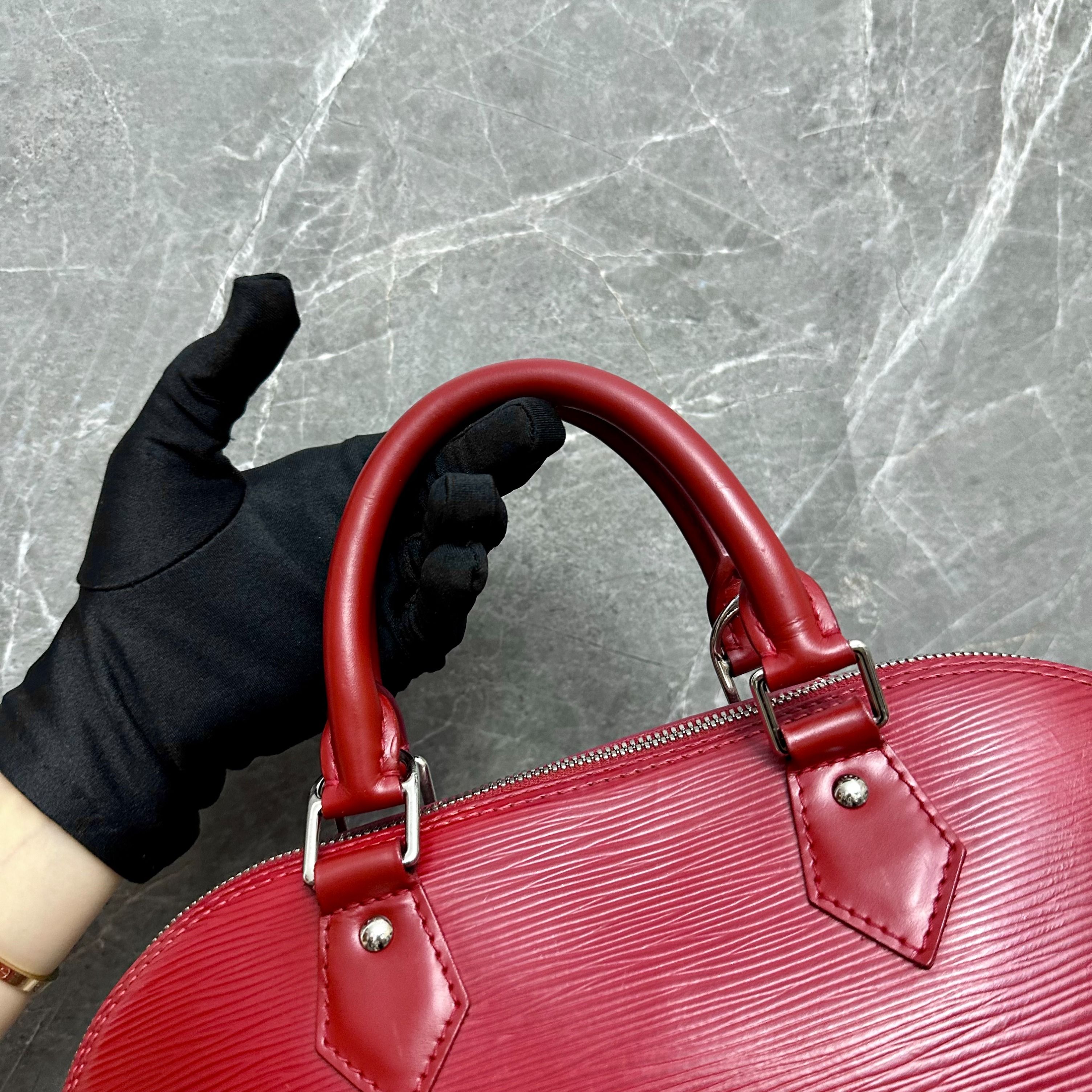 LV Alam PM EPI Leather Red SHW Louis Vuitton - Luxury Evermore