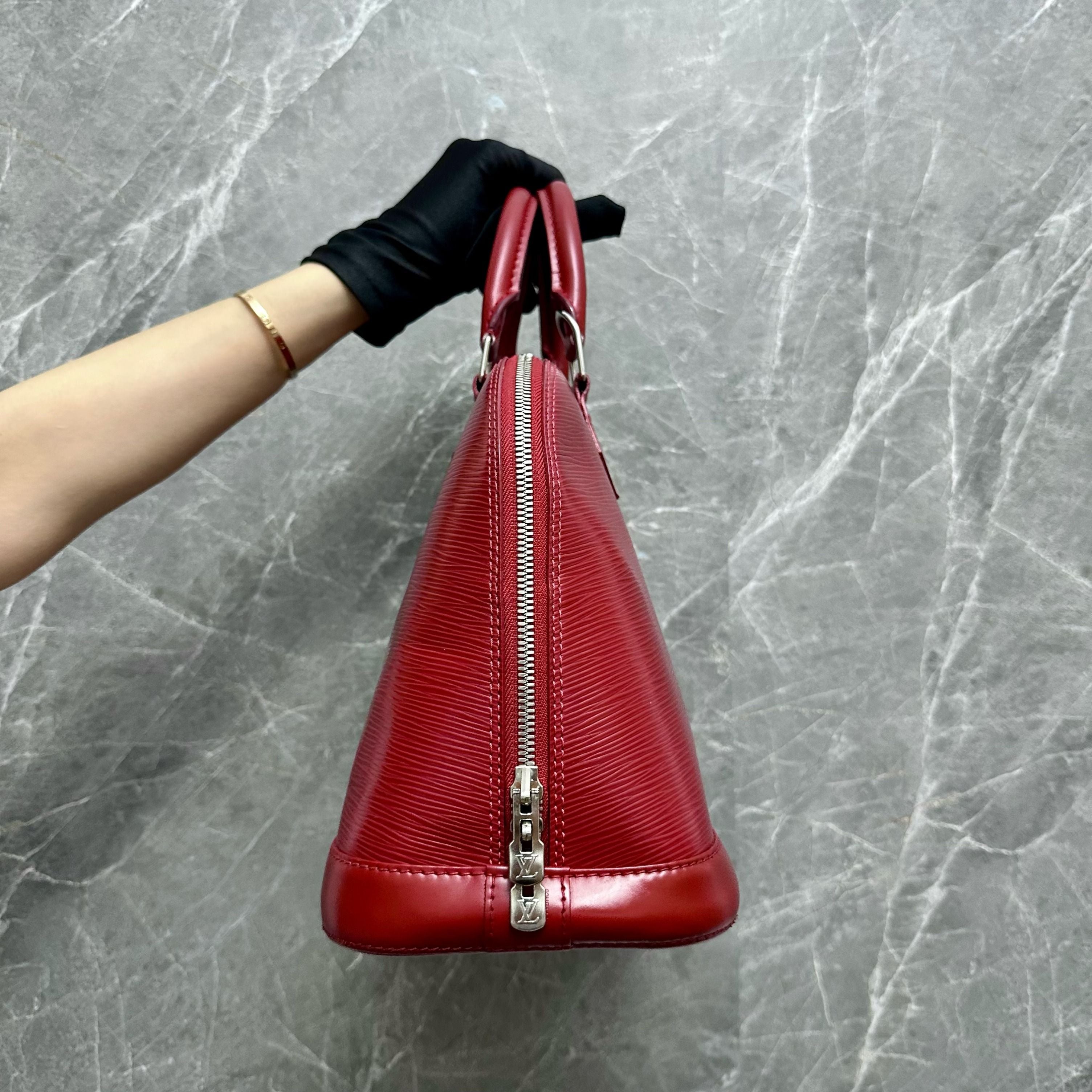 LV Alam PM EPI Leather Red SHW Louis Vuitton - Luxury Evermore