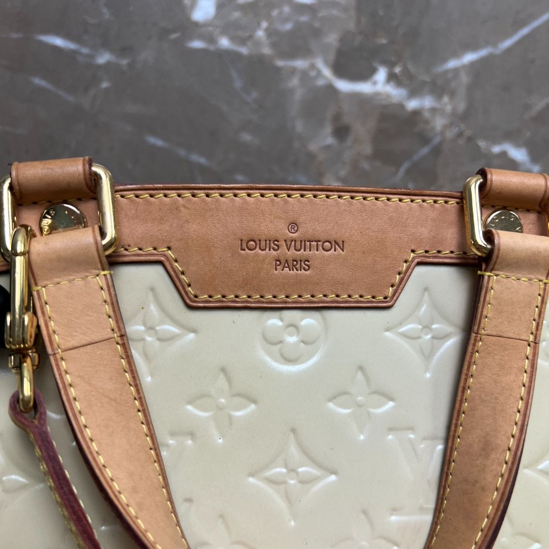 LV Brea Beige PM Patent Leather - Luxury Evermore