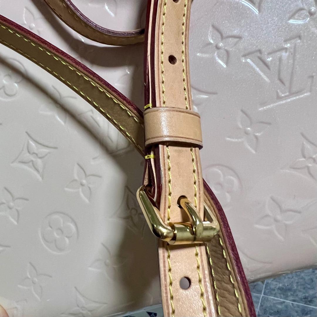 LV Brea Light Pink Vernis MM - Luxury Evermore