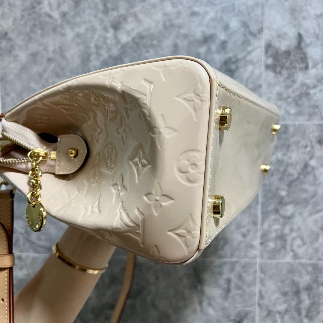 LV Brea Light Pink Vernis MM - Luxury Evermore