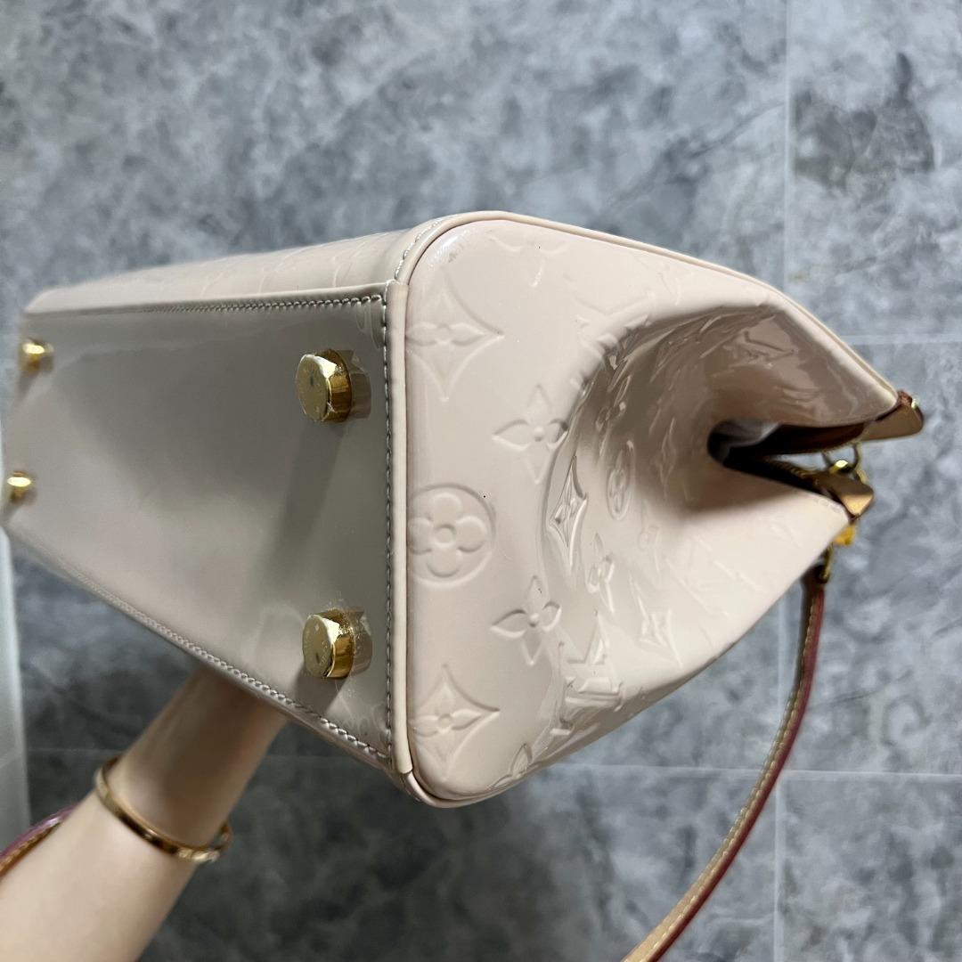 LV Brea Light Pink Vernis MM - Luxury Evermore