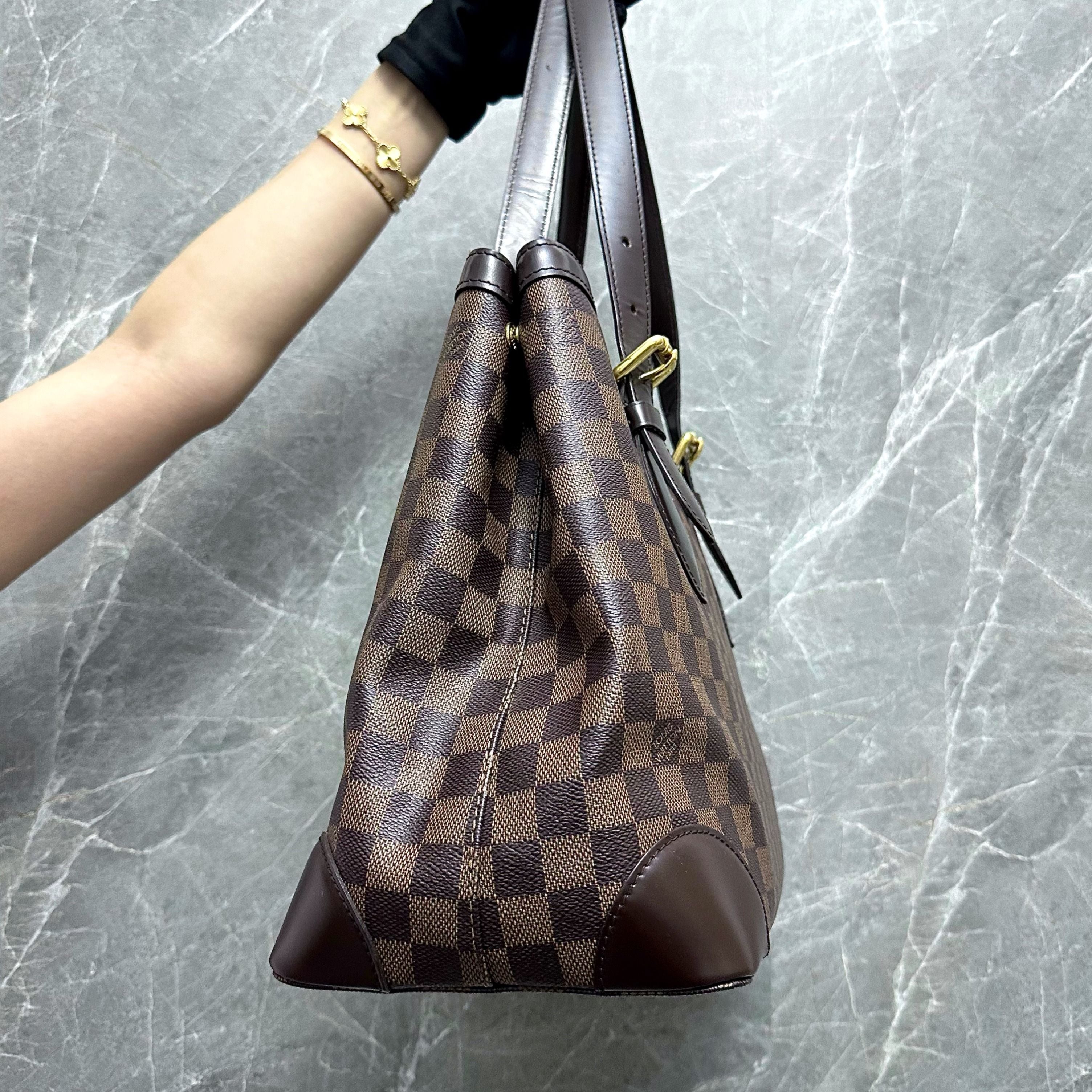 LV Hampstead MM Damiar Louis Vuitton Shoulder Bag - Luxury Evermore