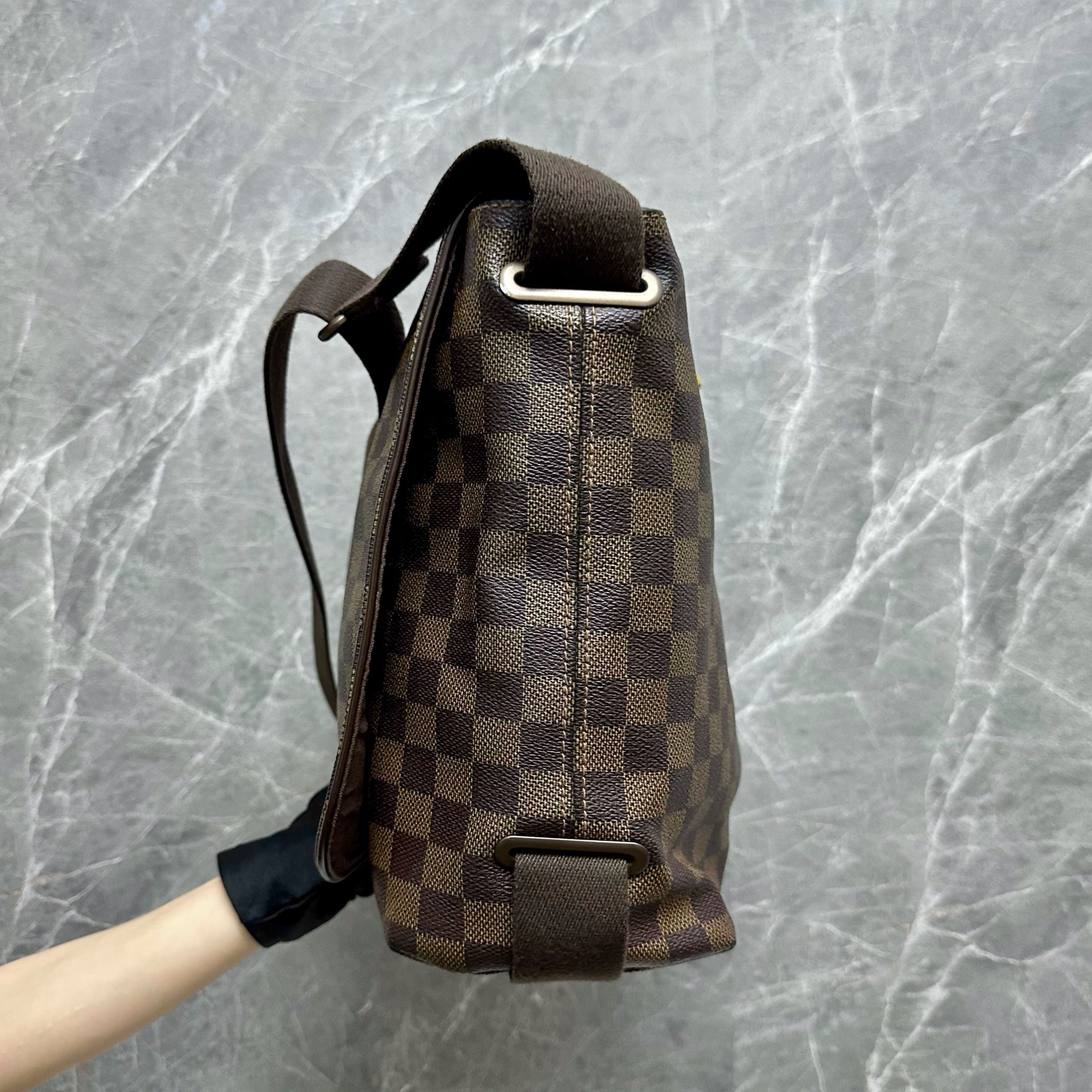 LV Messenger Brooklyn Naviglio Damiar Bag - Luxury Evermore