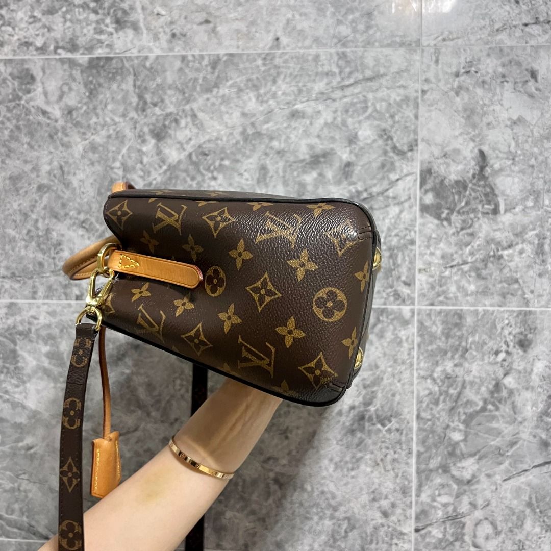 LV Montaigne BB Monogram - Luxury Evermore