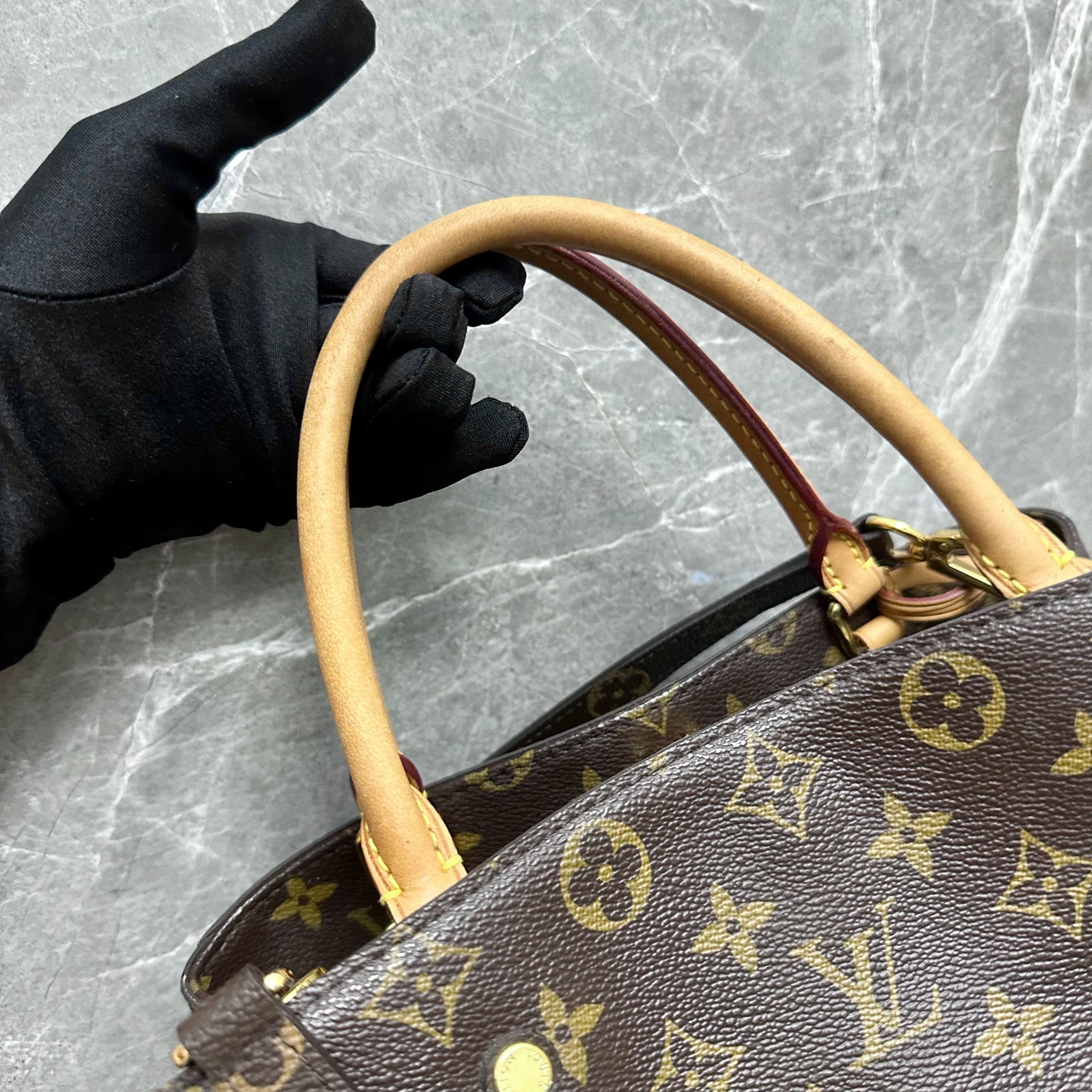 LV Montaigne MM Monogram - Luxury Evermore