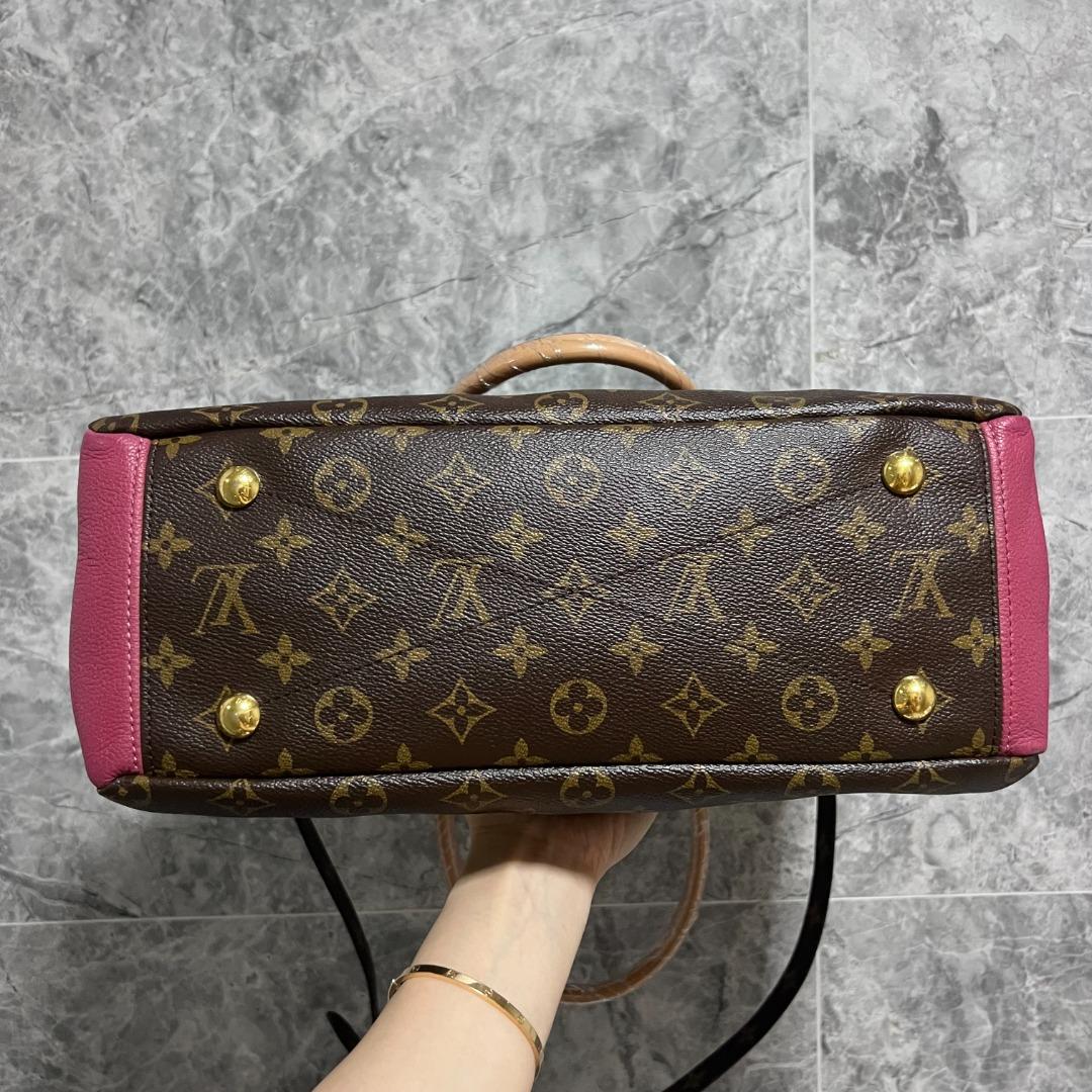 LV Pallas MM Monogram Leather Louis Vuitton - Luxury Evermore