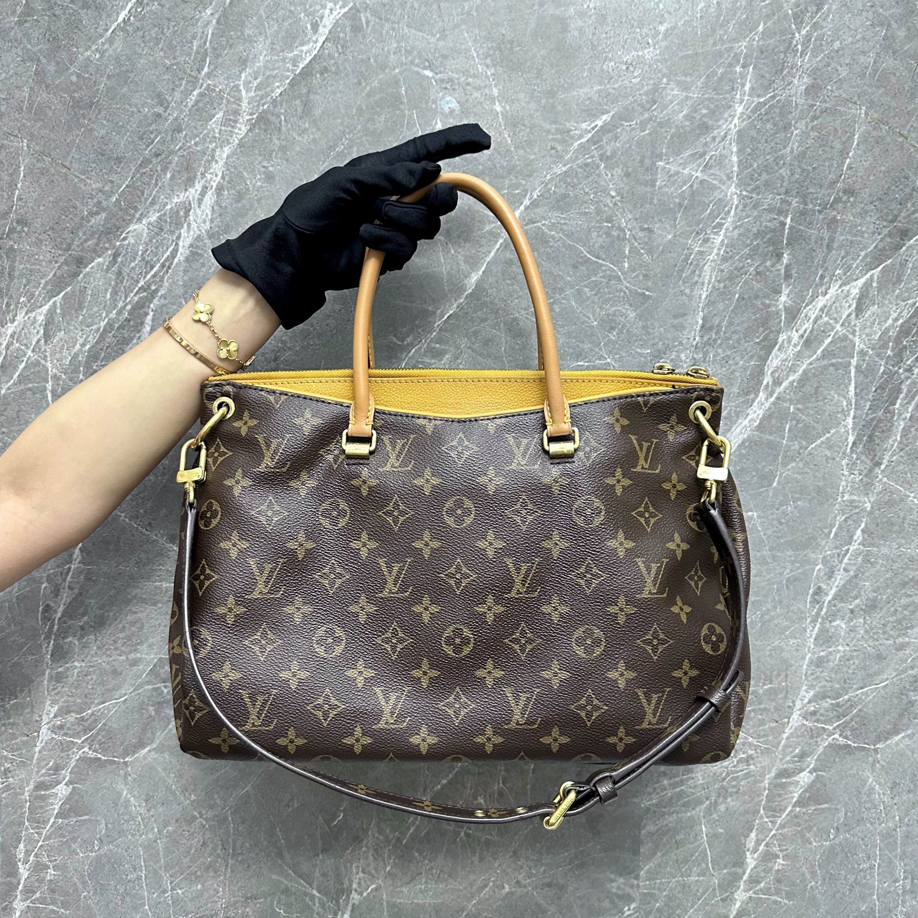 LV Pallas MM Monogram Louis Vuitton Shoulder Bag - Luxury Evermore