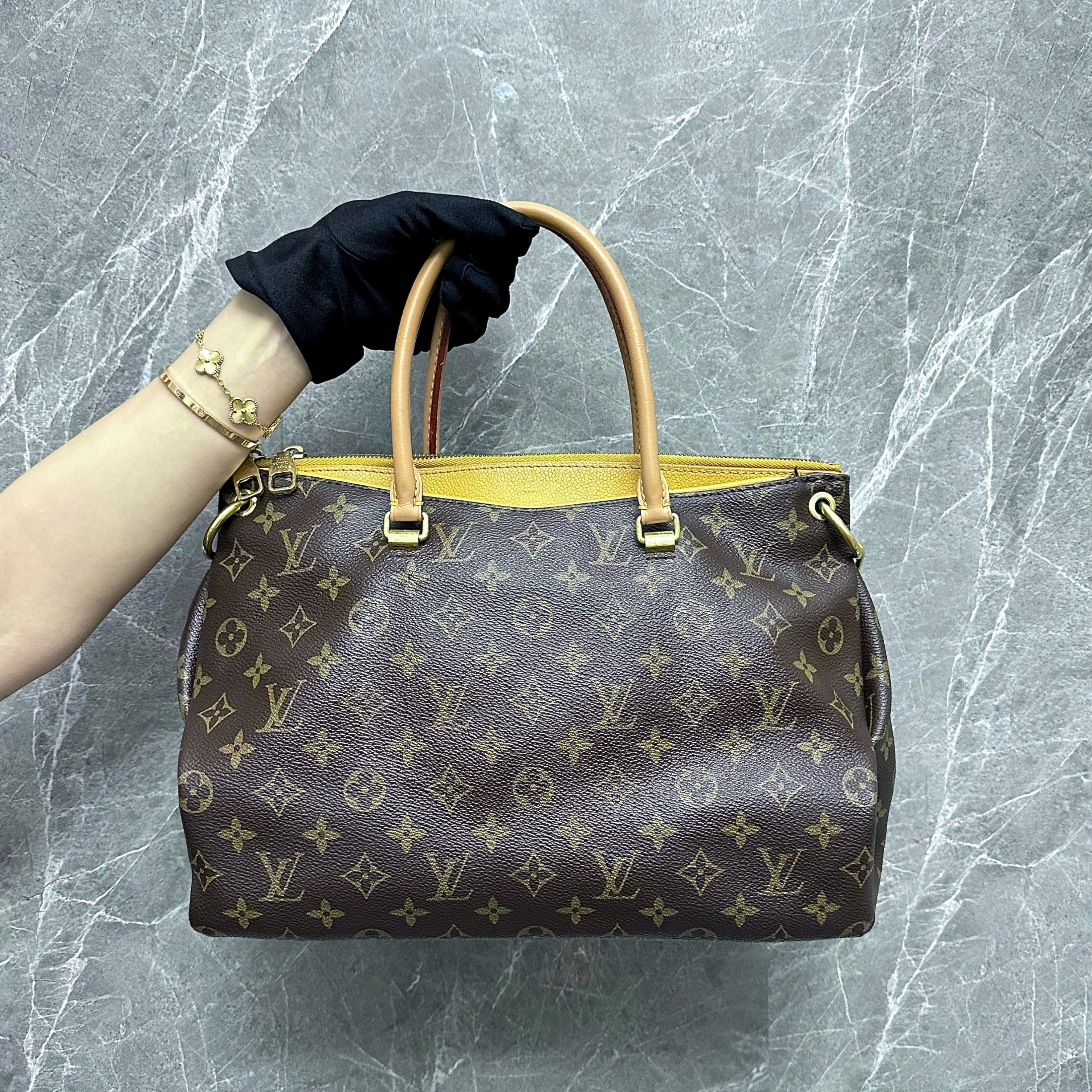 LV Pallas MM Monogram Louis Vuitton Shoulder Bag - Luxury Evermore