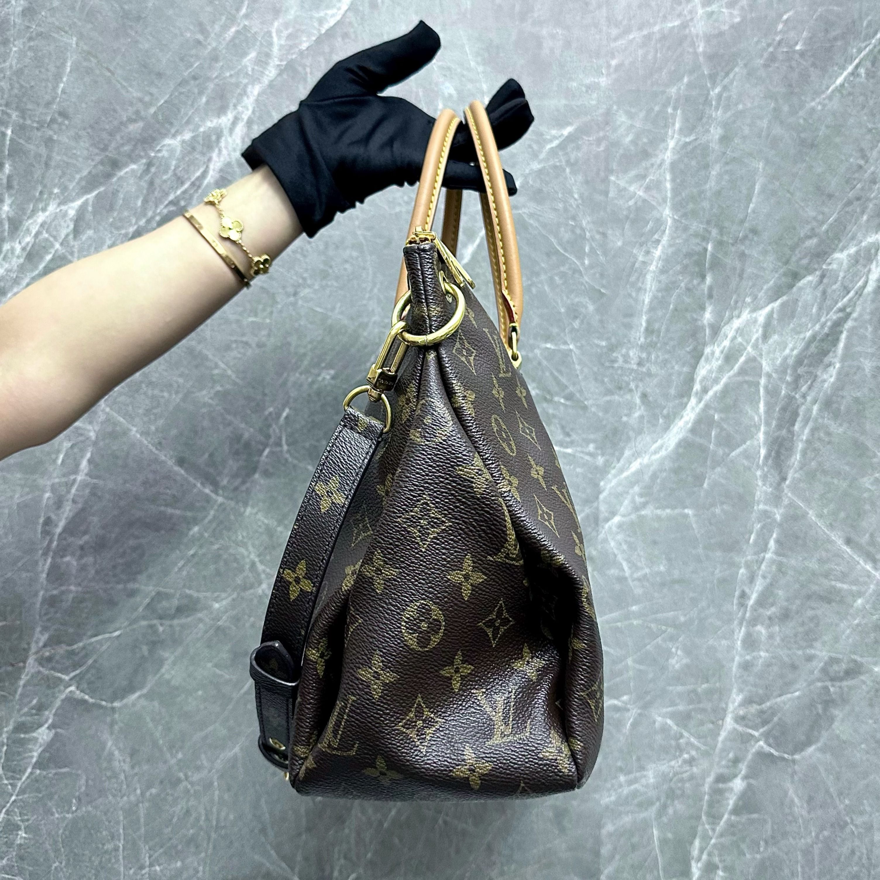 LV Pallas MM Monogram Louis Vuitton Shoulder Bag - Luxury Evermore