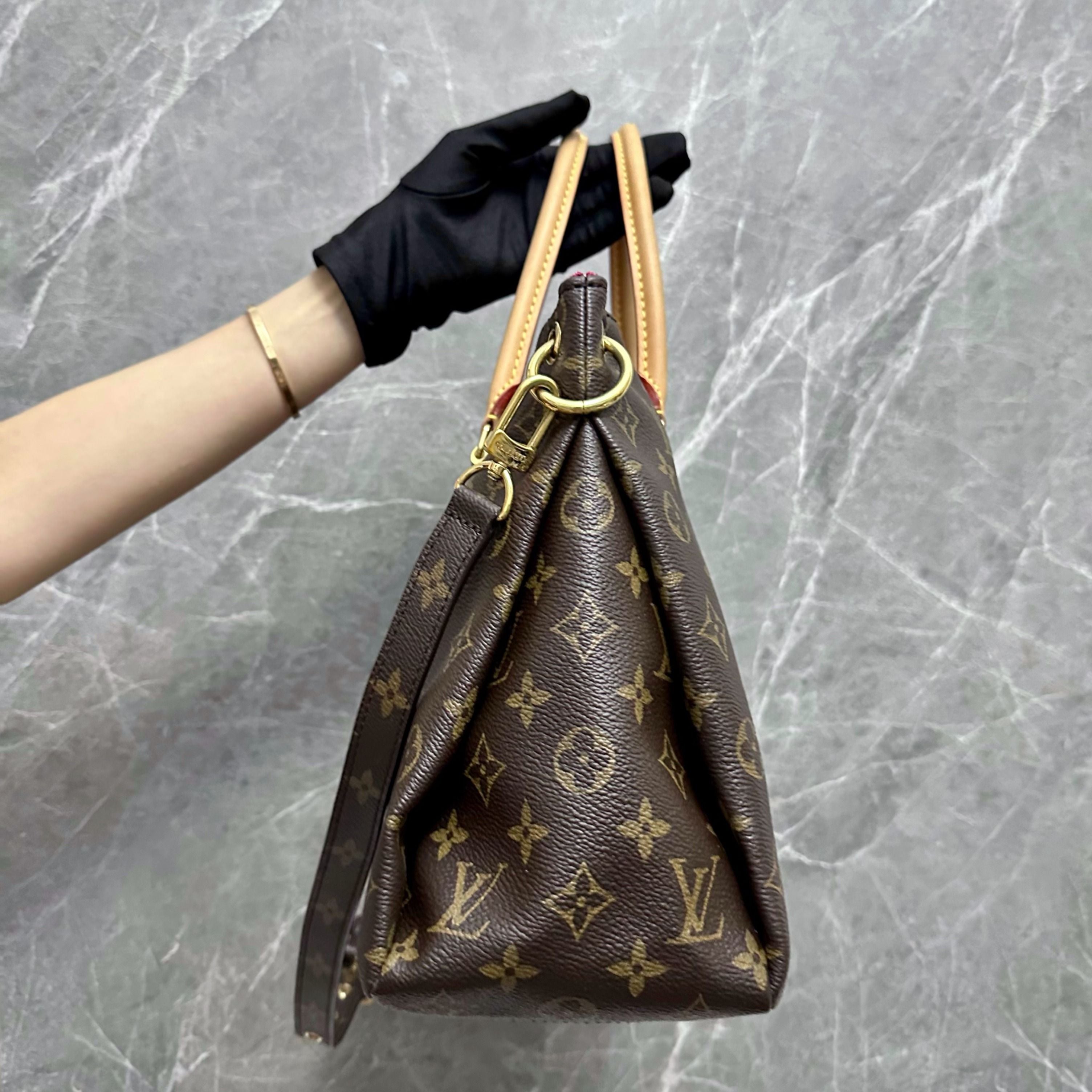 LV Pallas MM Monogram Pink Louis Vuitton - Luxury Evermore