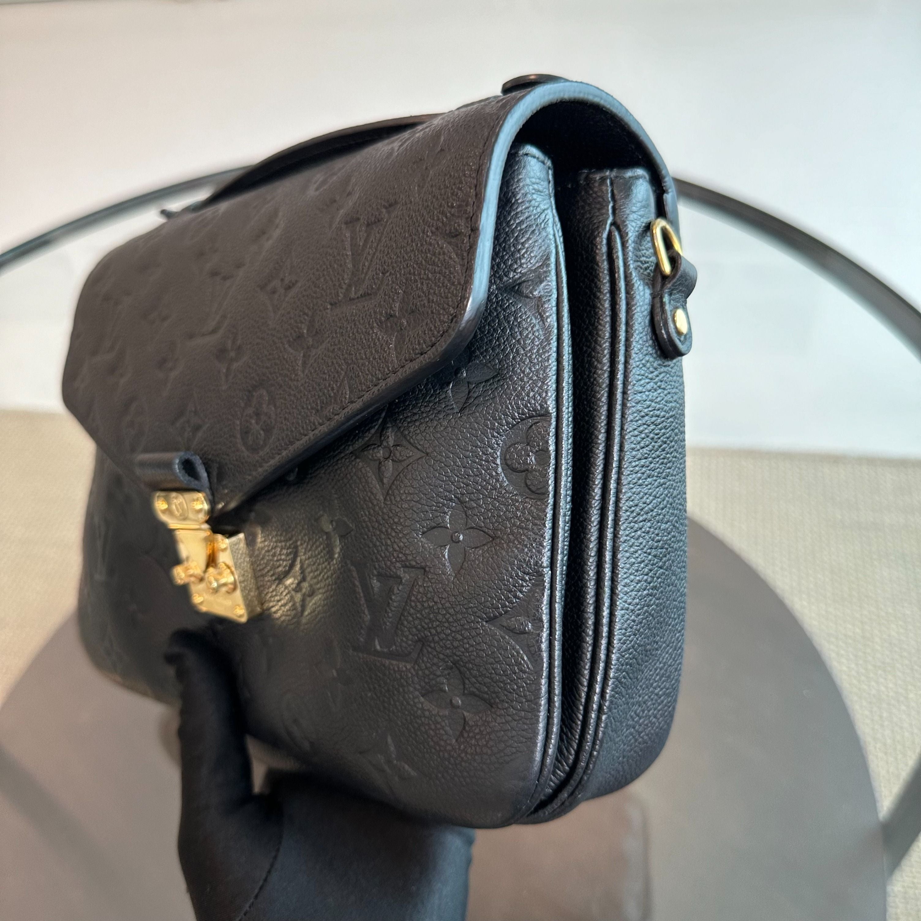 LV Pochette Metis MM Nior Monogram Empreinte Leather Black Louis Vuitton - Luxury Evermore