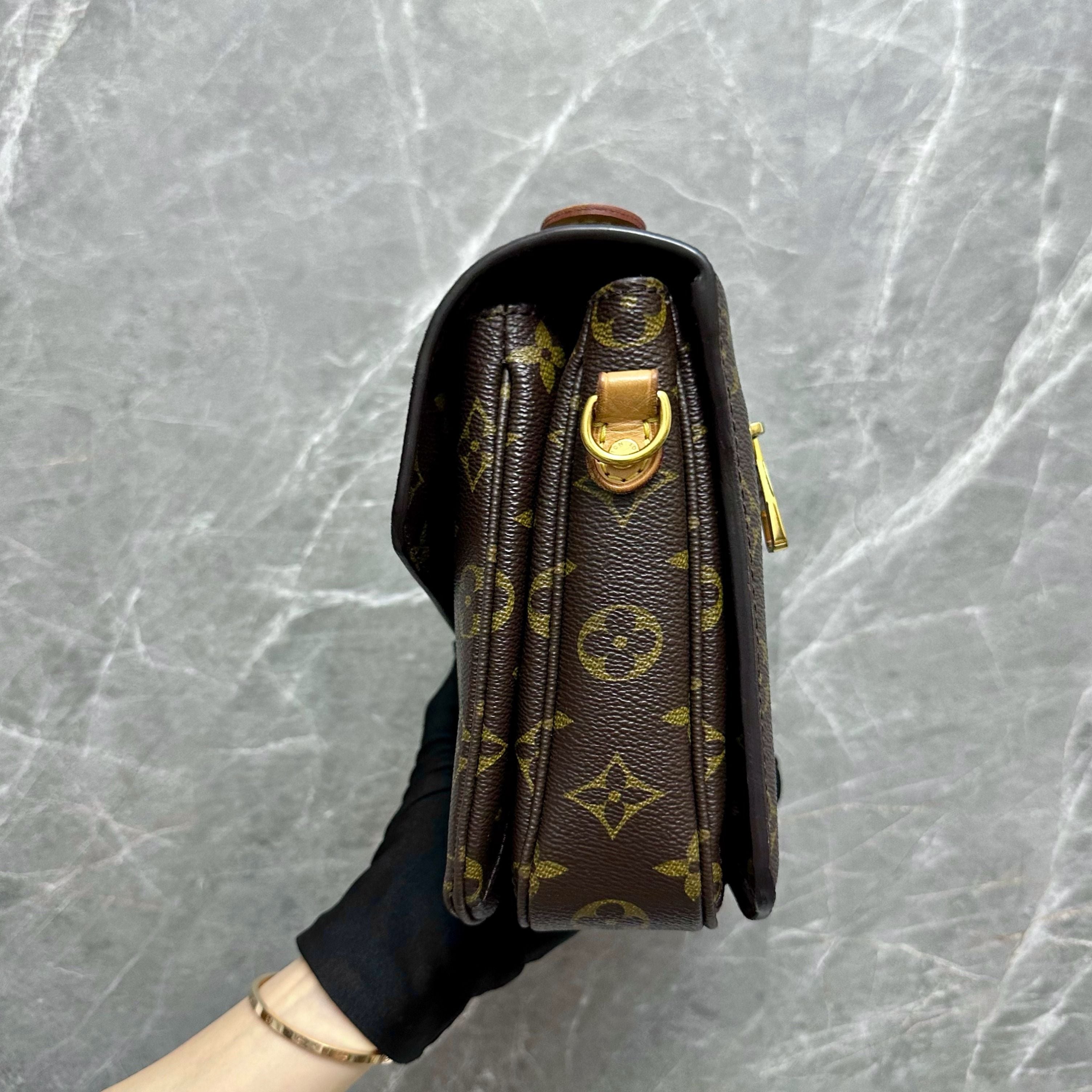 LV Pochette Metis Monogram Louis Vuitton - Luxury Evermore