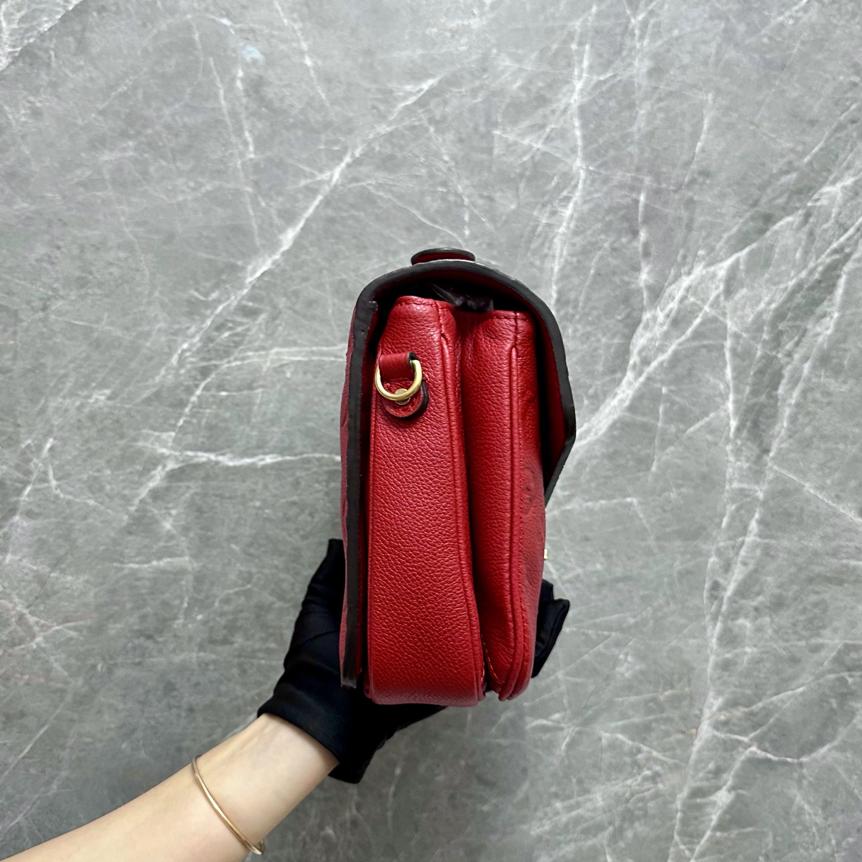 LV Pochette Metis Red Scarlet Calfskin - Luxury Evermore