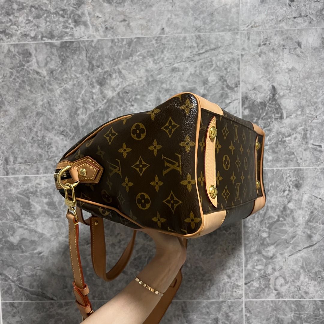 LV Retiro PM Monogram Handbag - Luxury Evermore